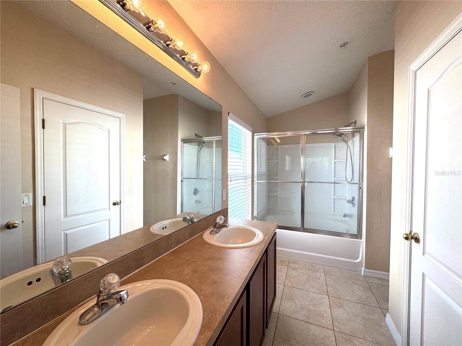 Image 19 of 23 For 6582 Goldenrod Road 89a