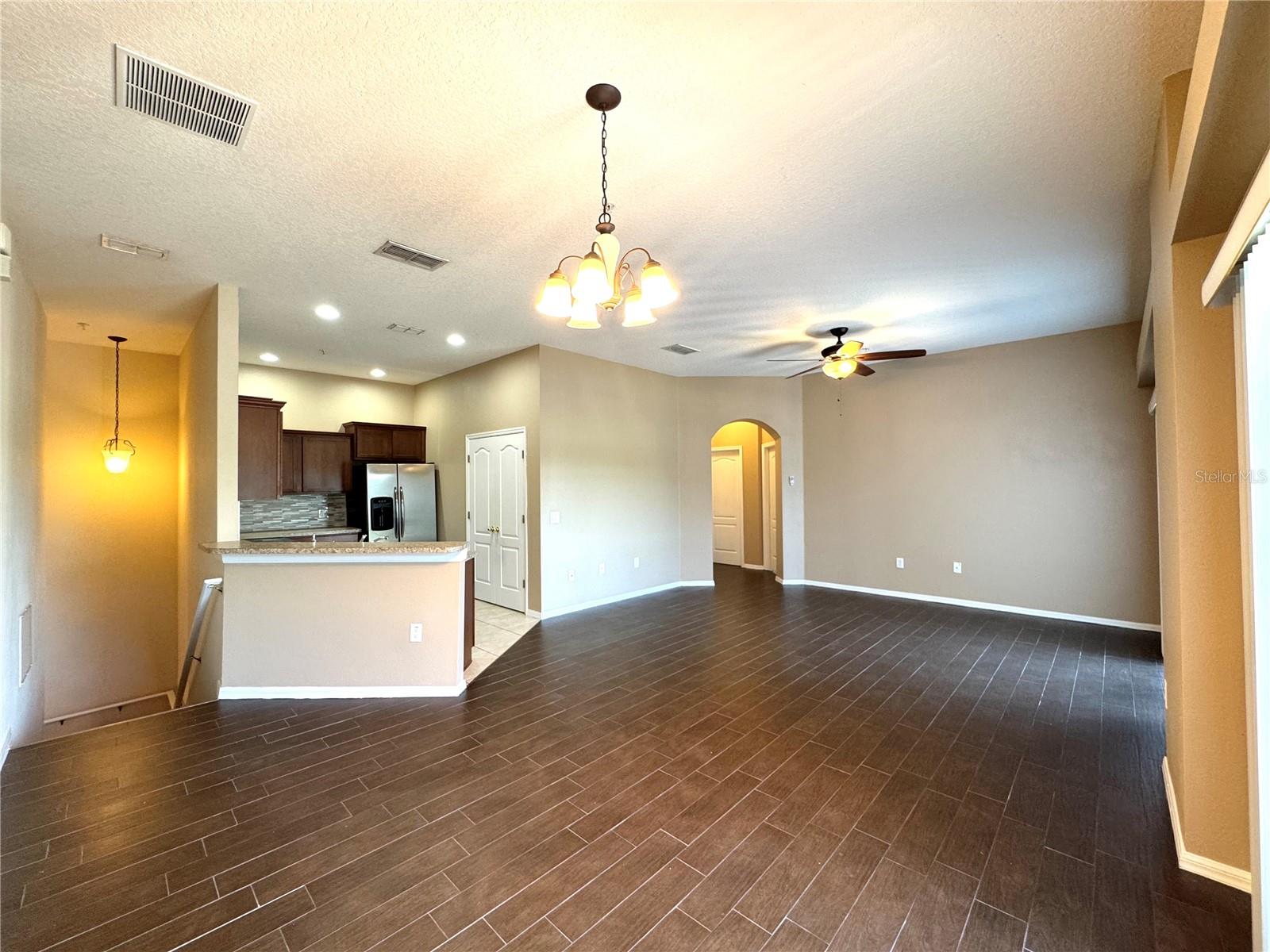 Image 4 of 23 For 6582 Goldenrod Road 89a