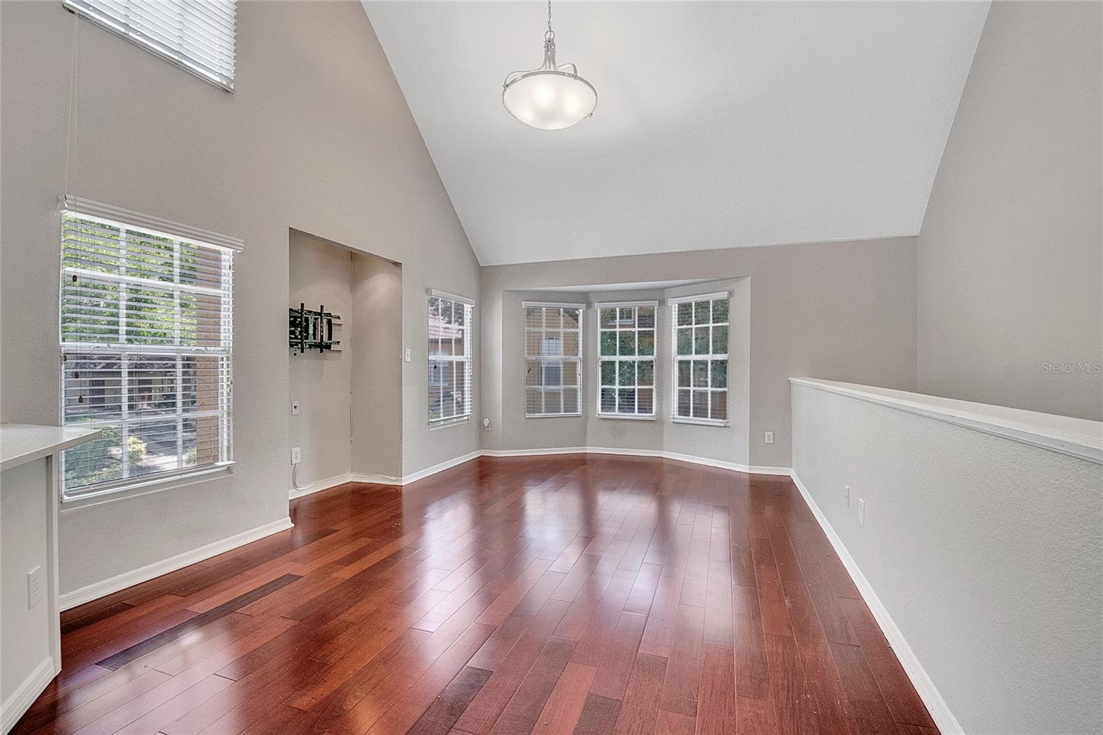 Image 11 of 51 For 6324 Raleigh Street 711