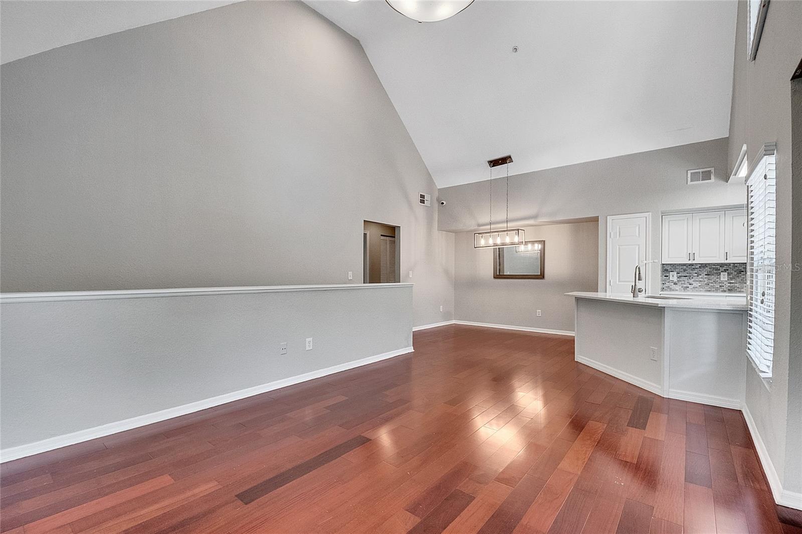 Image 15 of 51 For 6324 Raleigh Street 711