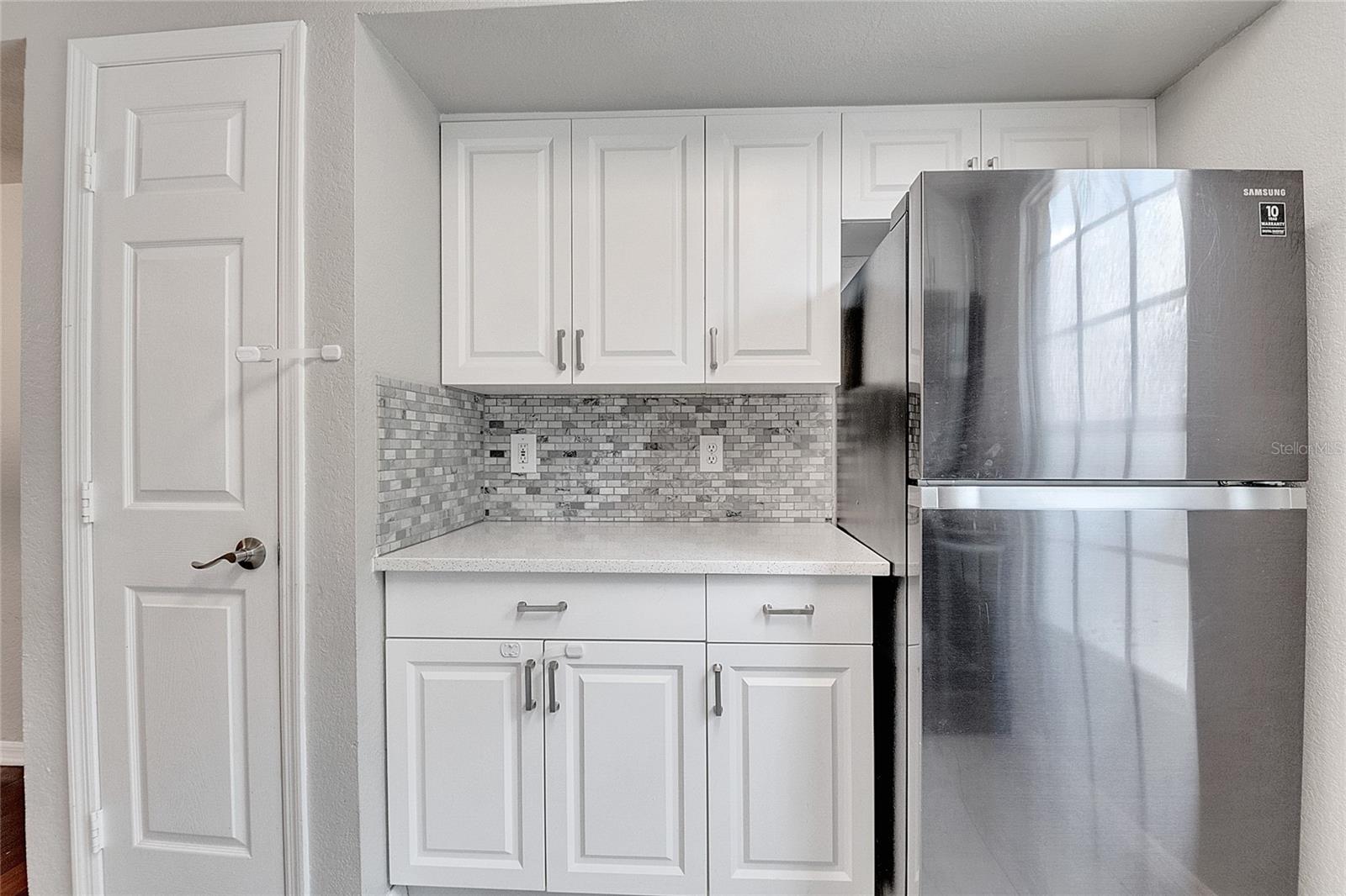 Image 21 of 51 For 6324 Raleigh Street 711