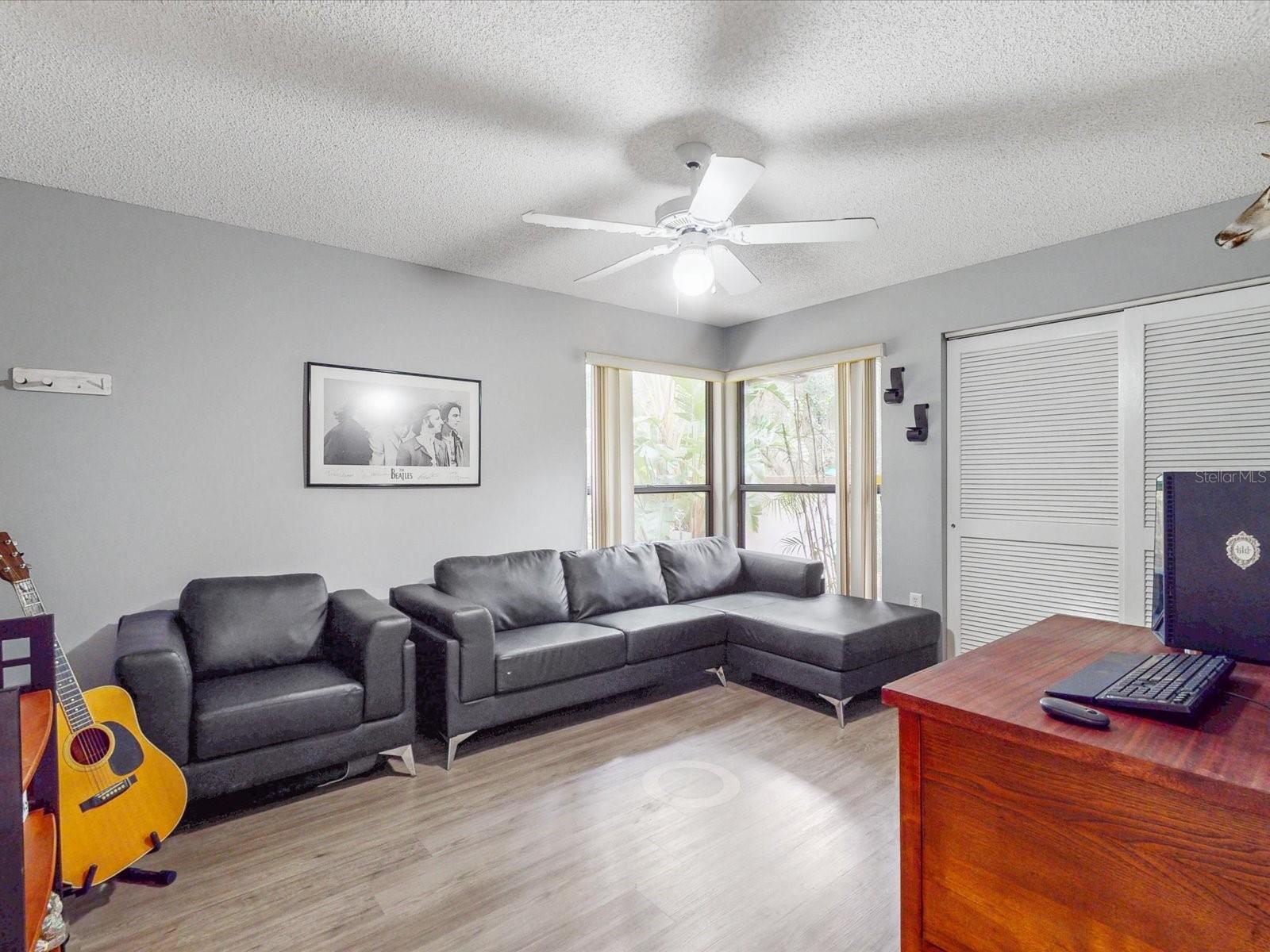 Image 18 of 41 For 157 Coventry Circle