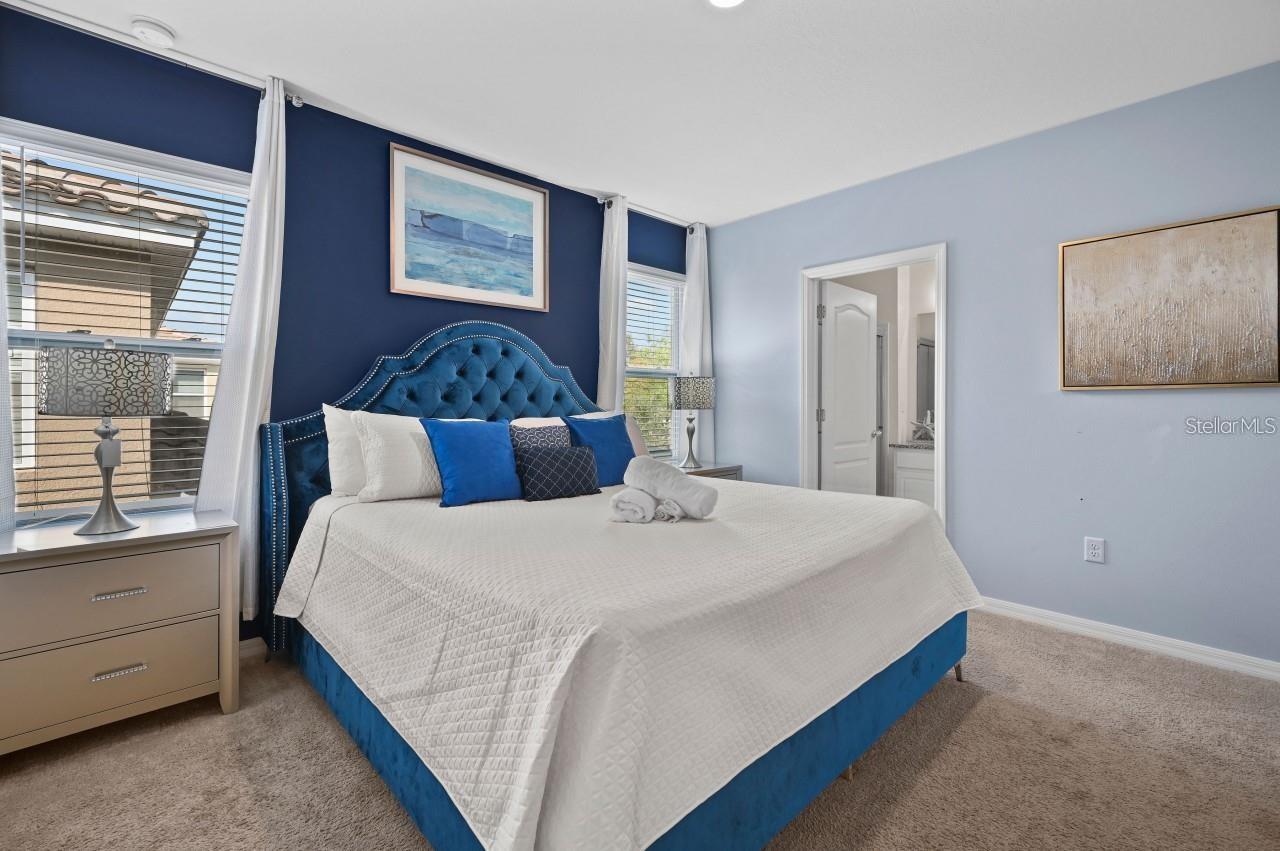 Image 21 of 33 For 5276 Oakbourne Avenue