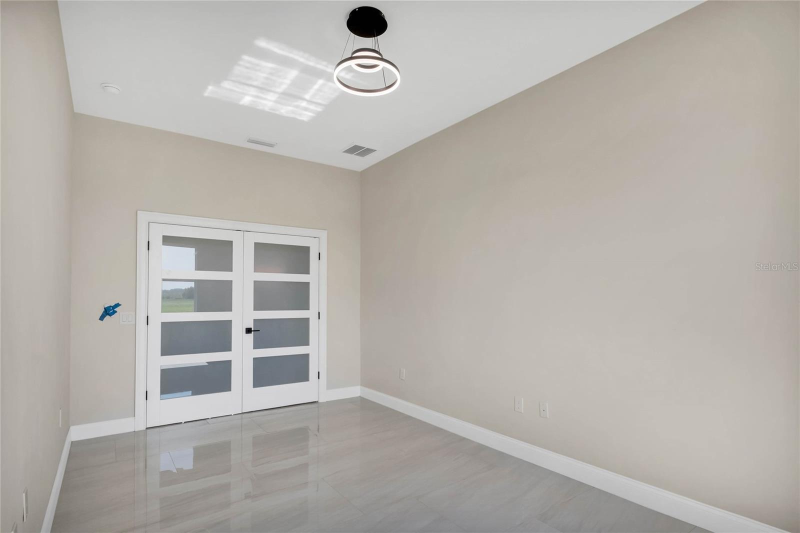 Image 17 of 18 For 9041 Oakheart Lane