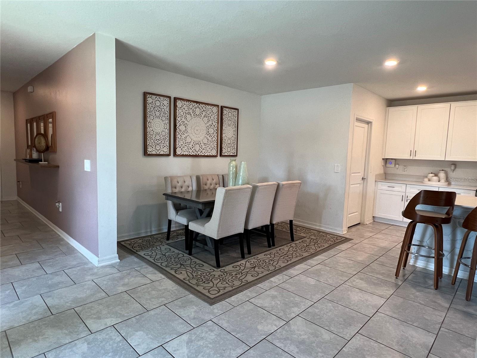 Image 11 of 69 For 950 Cattleman Street