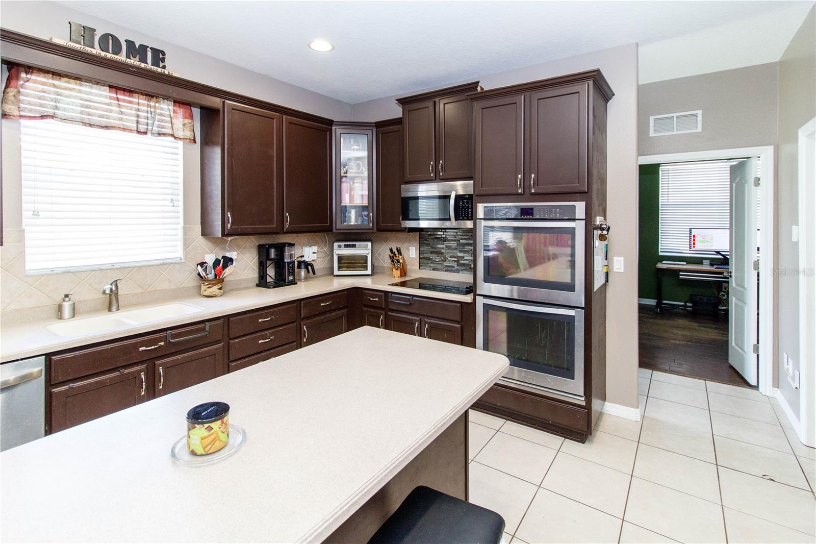 Image 15 of 54 For 14025 Leybourne Way