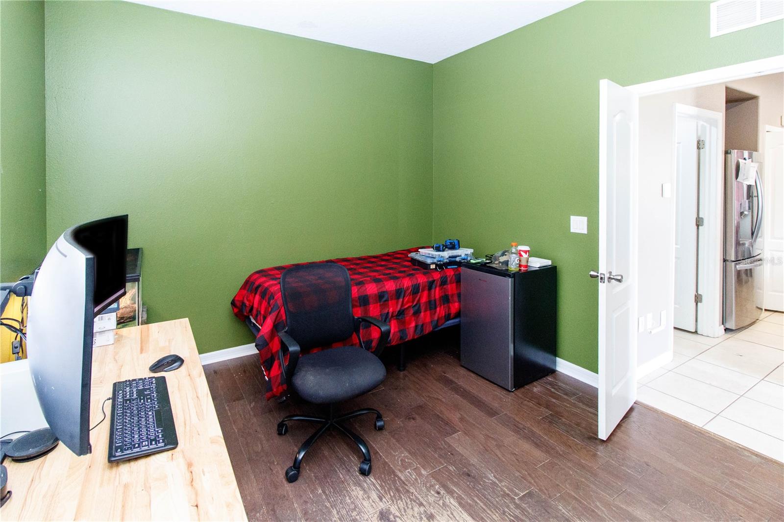 Image 17 of 54 For 14025 Leybourne Way