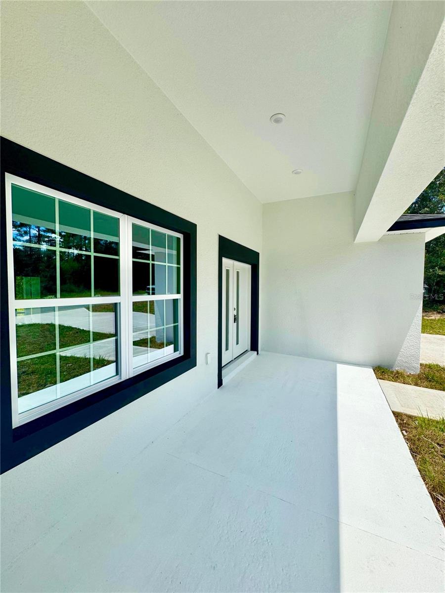 Listing photo id 3 for 8550 Trojan Drive