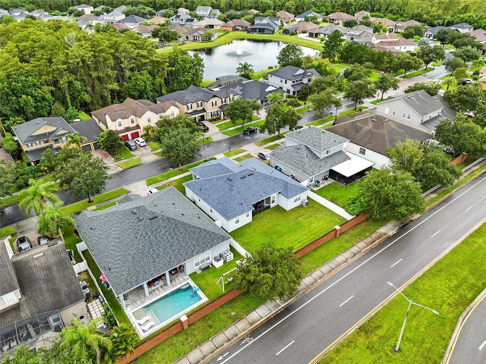 Listing photo id 11 for 10227 Kristen Park Drive