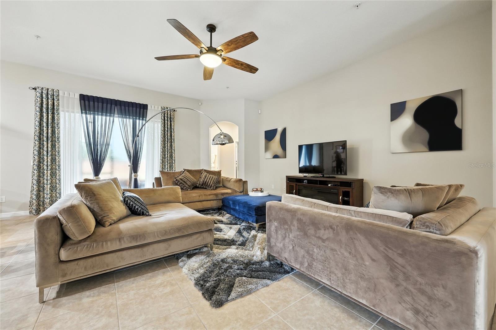 Listing photo id 23 for 10227 Kristen Park Drive