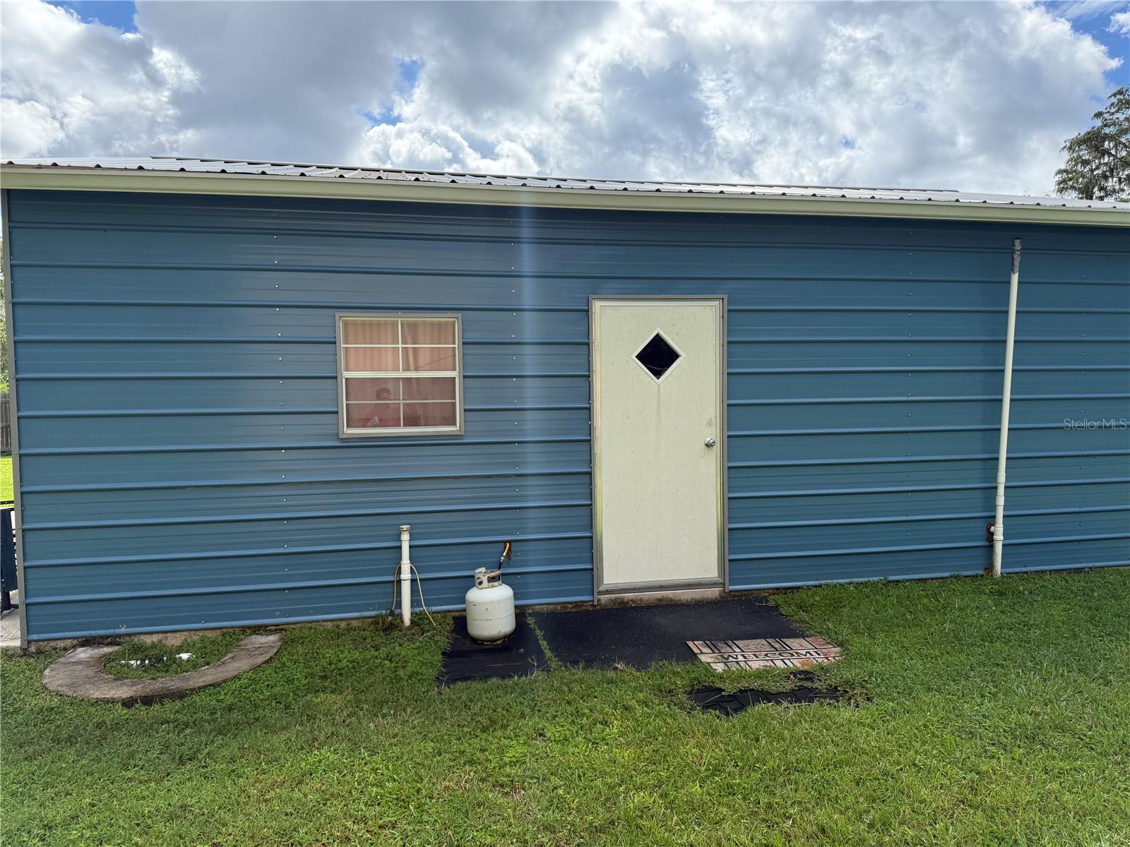 Image 8 of 11 For 1255 Teal Road