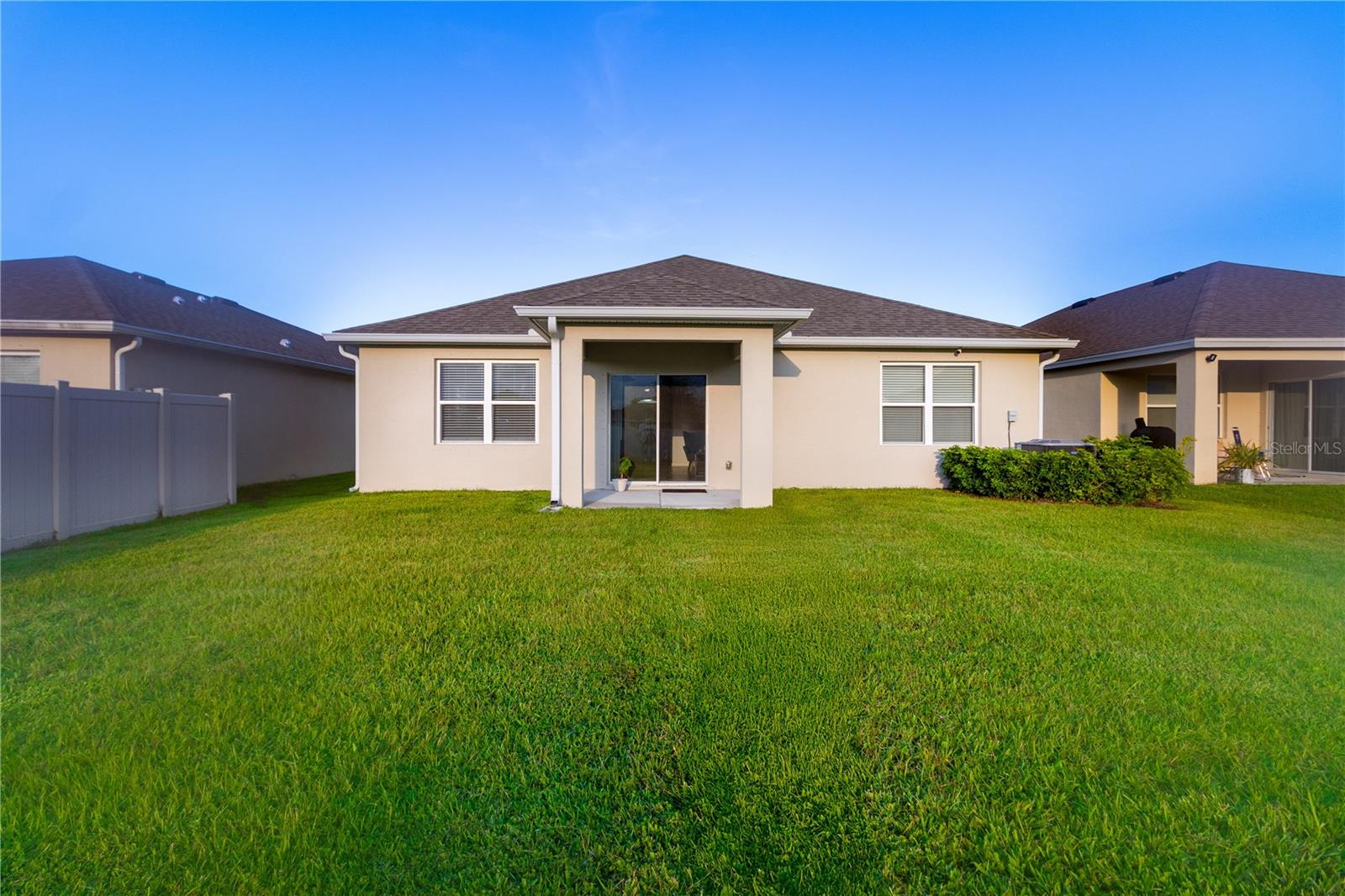 Image 18 of 22 For 255 Guinevere Drive Sw