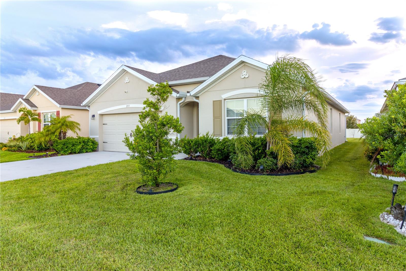 Image 2 of 22 For 255 Guinevere Drive Sw