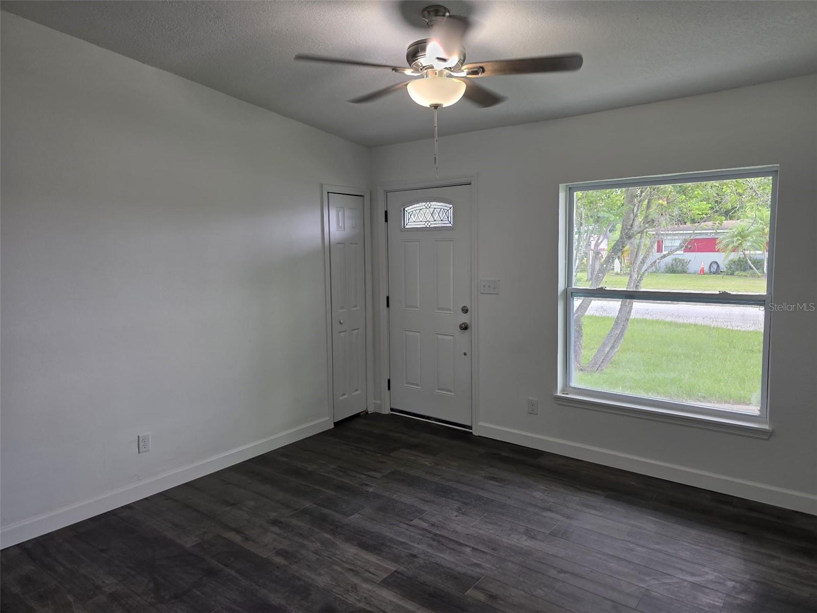 Image 4 of 28 For 5660 Pecos Street