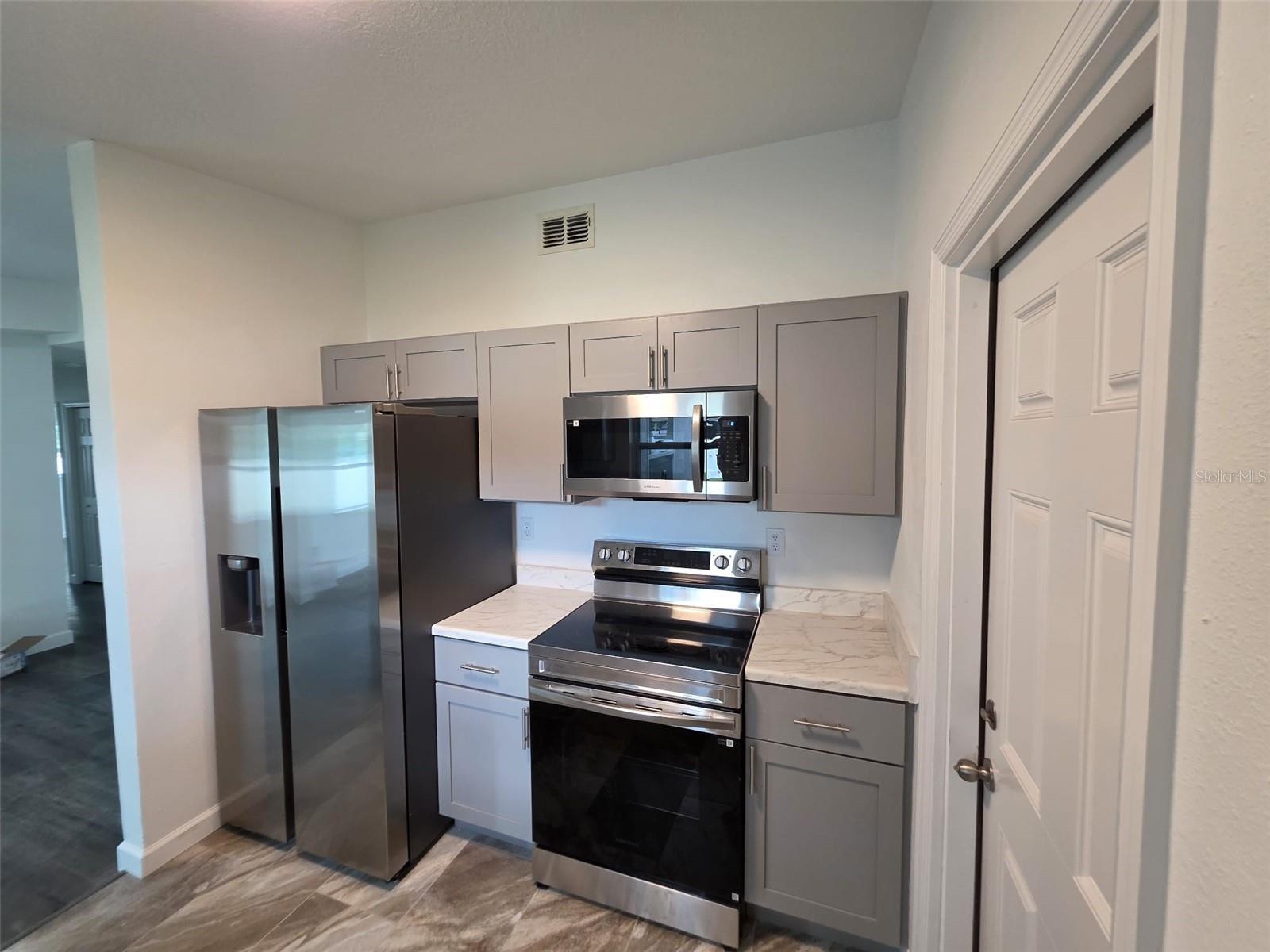 Image 8 of 28 For 5660 Pecos Street