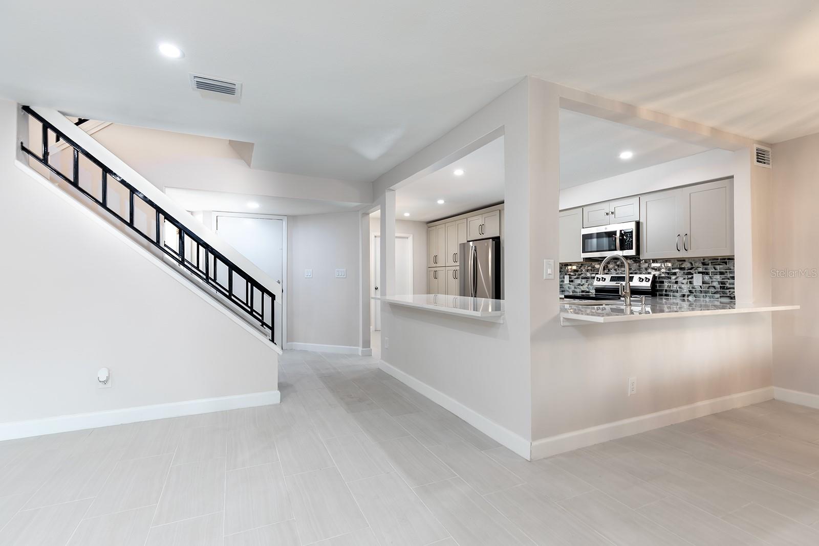 Image 11 of 33 For 8137 Citrus Chase Drive