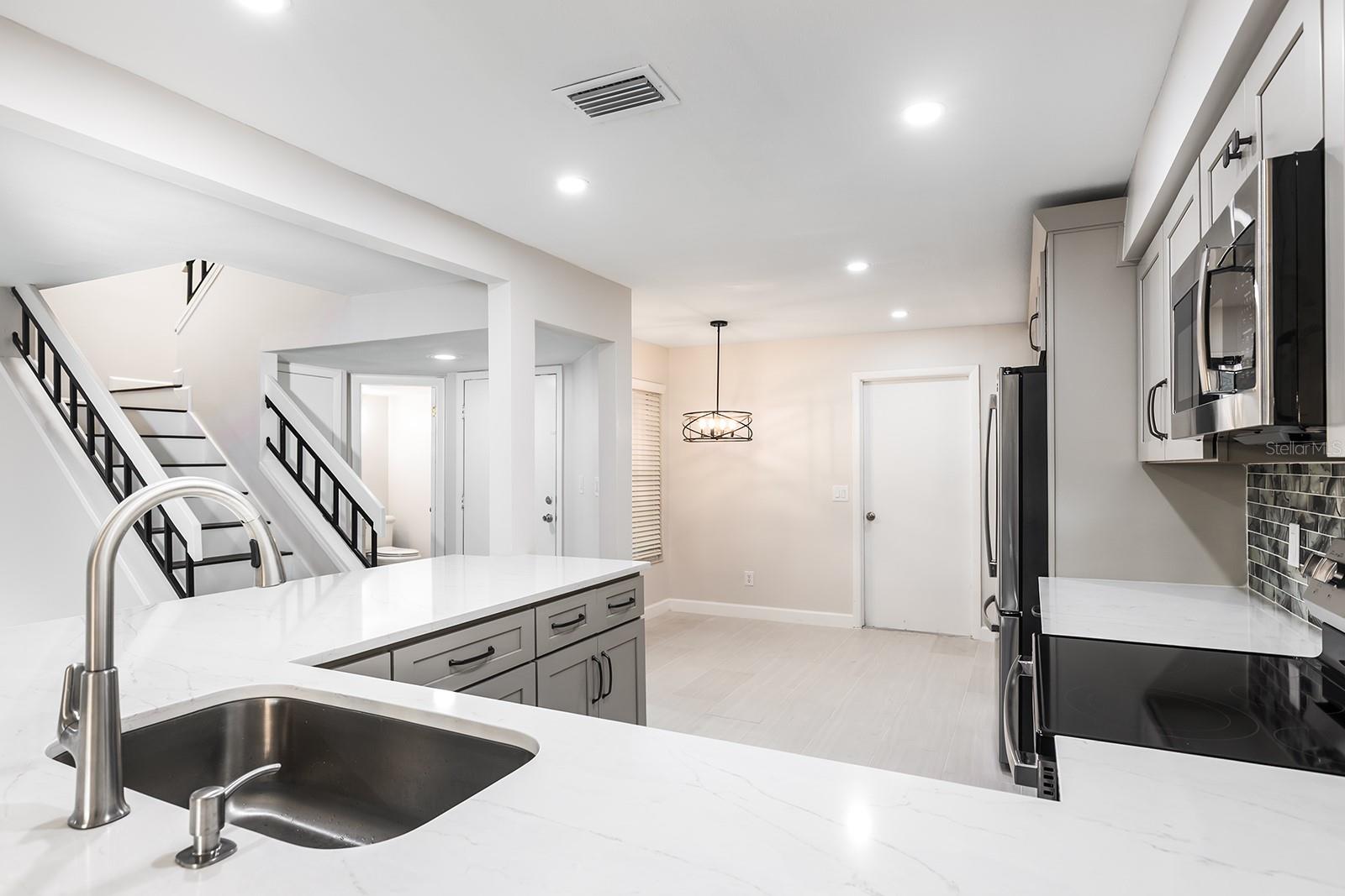 Image 3 of 33 For 8137 Citrus Chase Drive