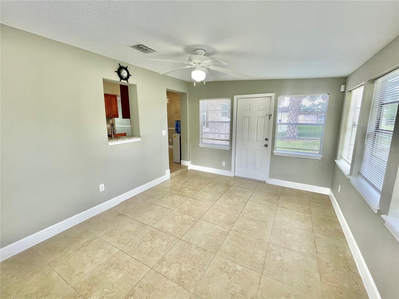 Image 11 of 17 For 836 Logan Drive