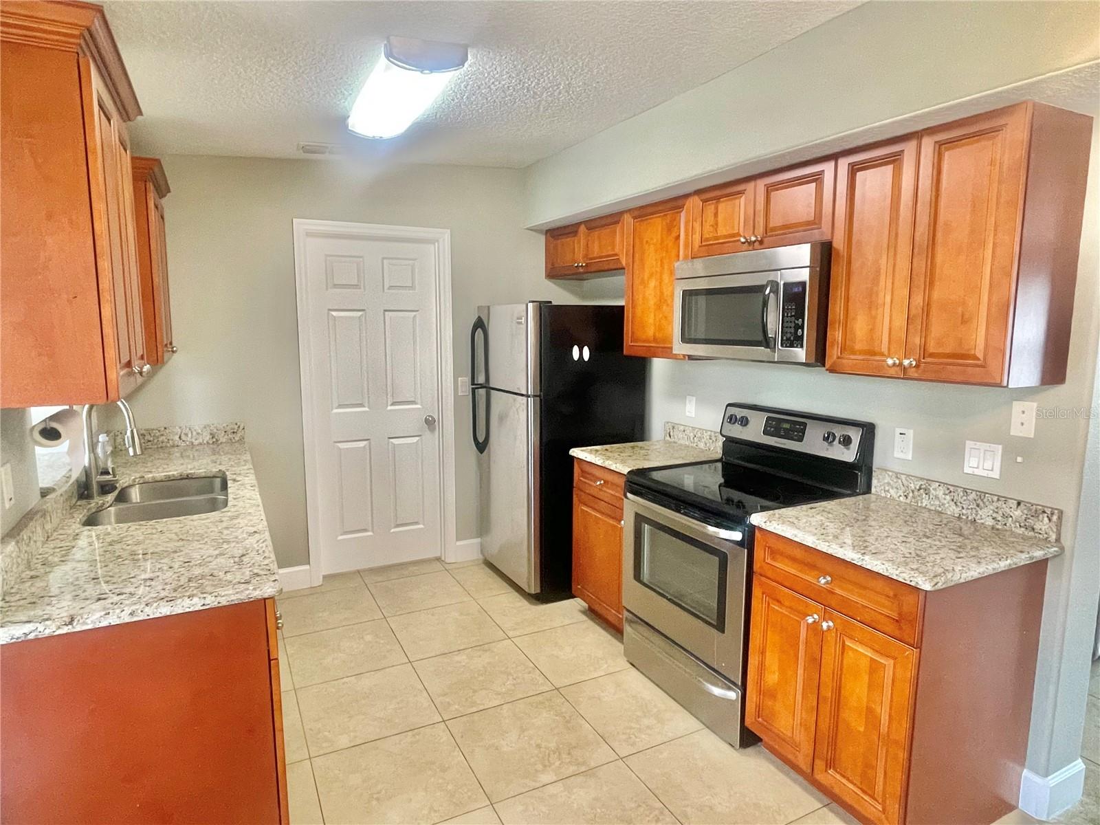 Image 5 of 17 For 836 Logan Drive
