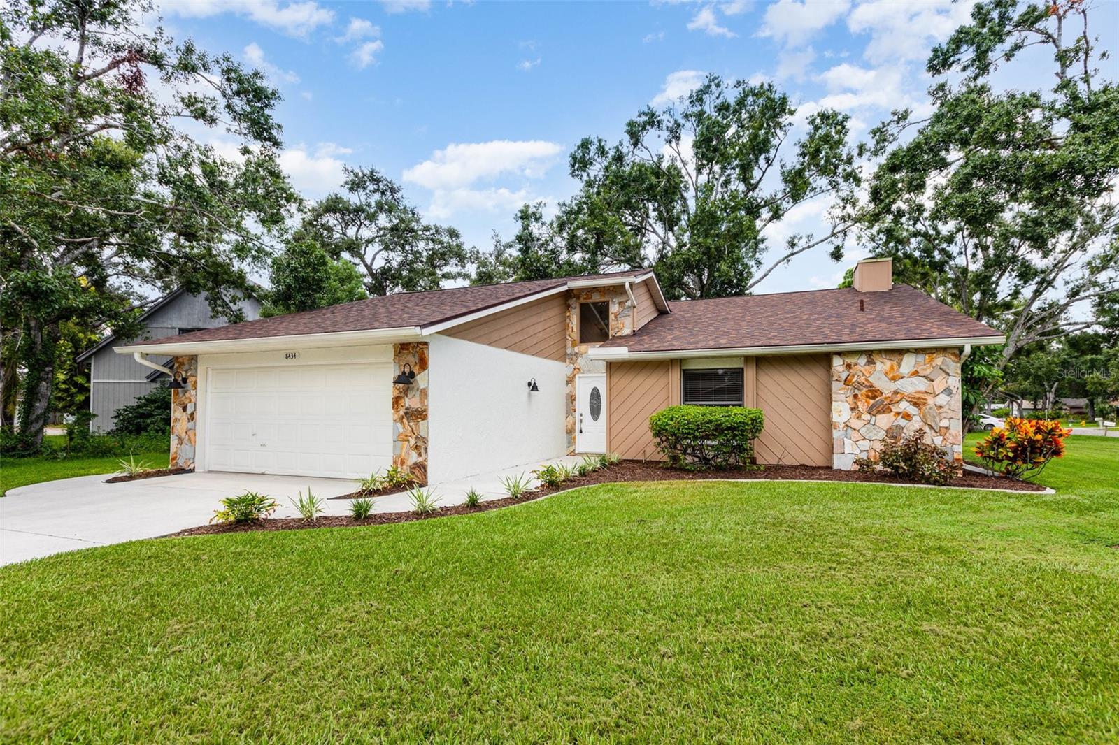 Image 3 of 30 For 8434 Cypress Lake Circle