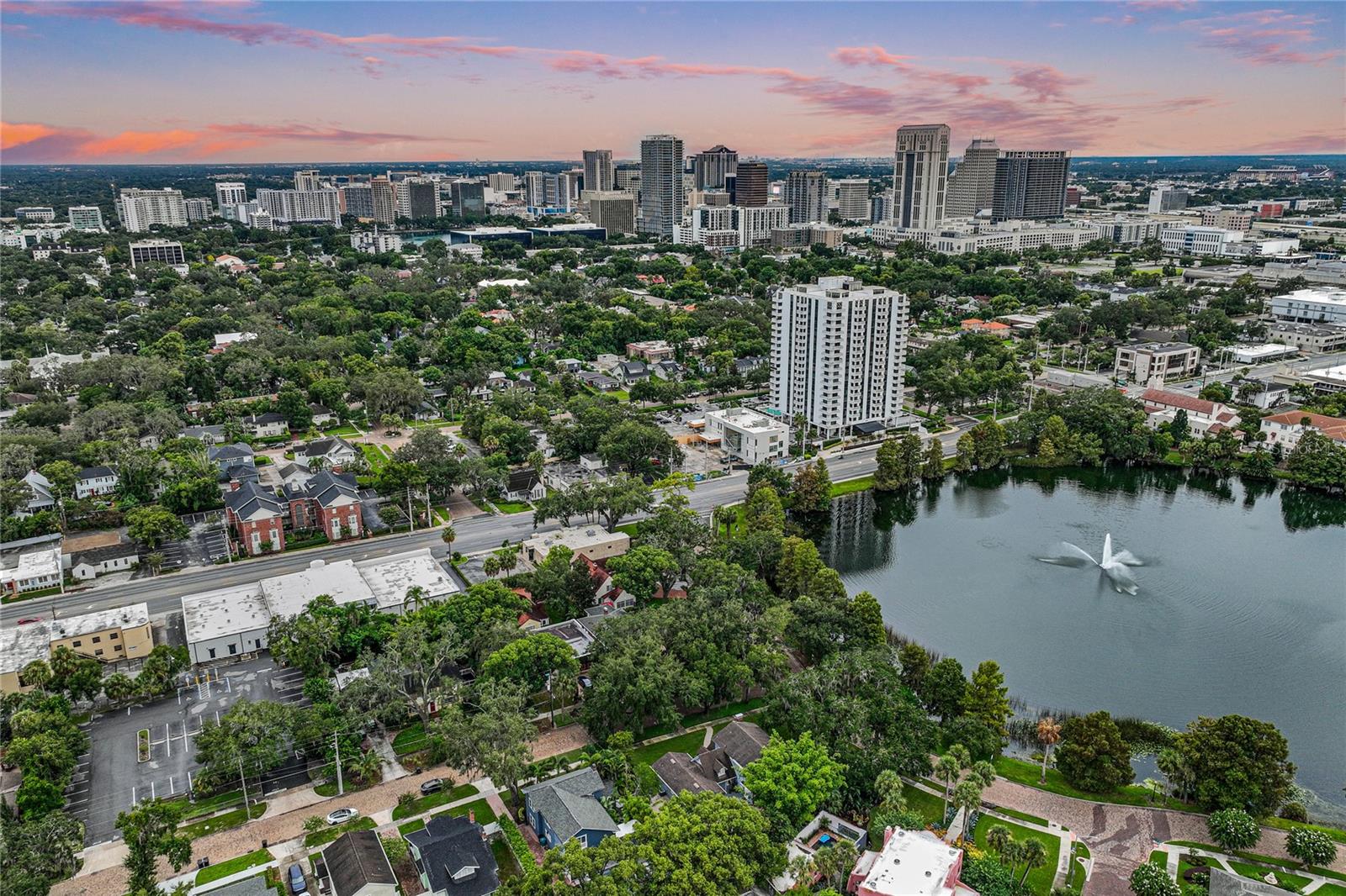 Image 75 of 76 For 727 Park Lake Circle