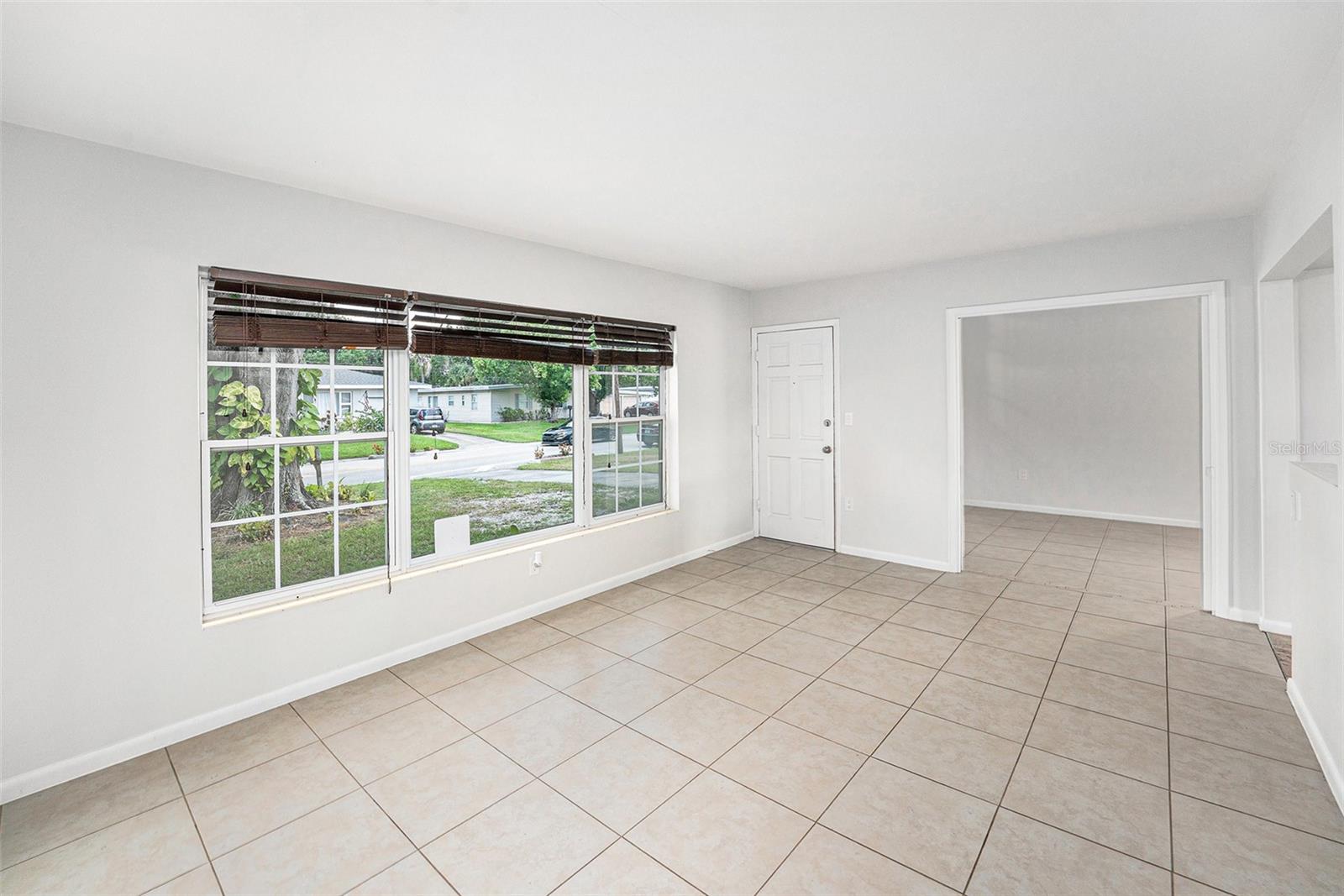 Image 2 of 24 For 15 Nimbus Avenue