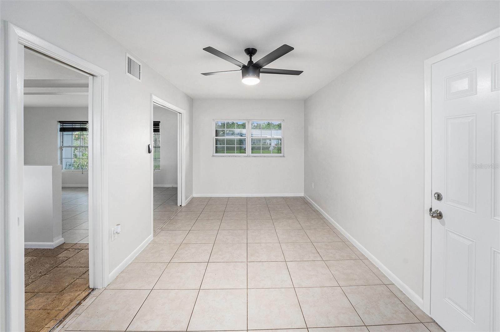 Image 8 of 24 For 15 Nimbus Avenue