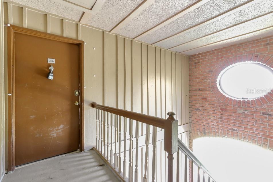 Image 8 of 19 For 448 Banyon Tree Circle 206
