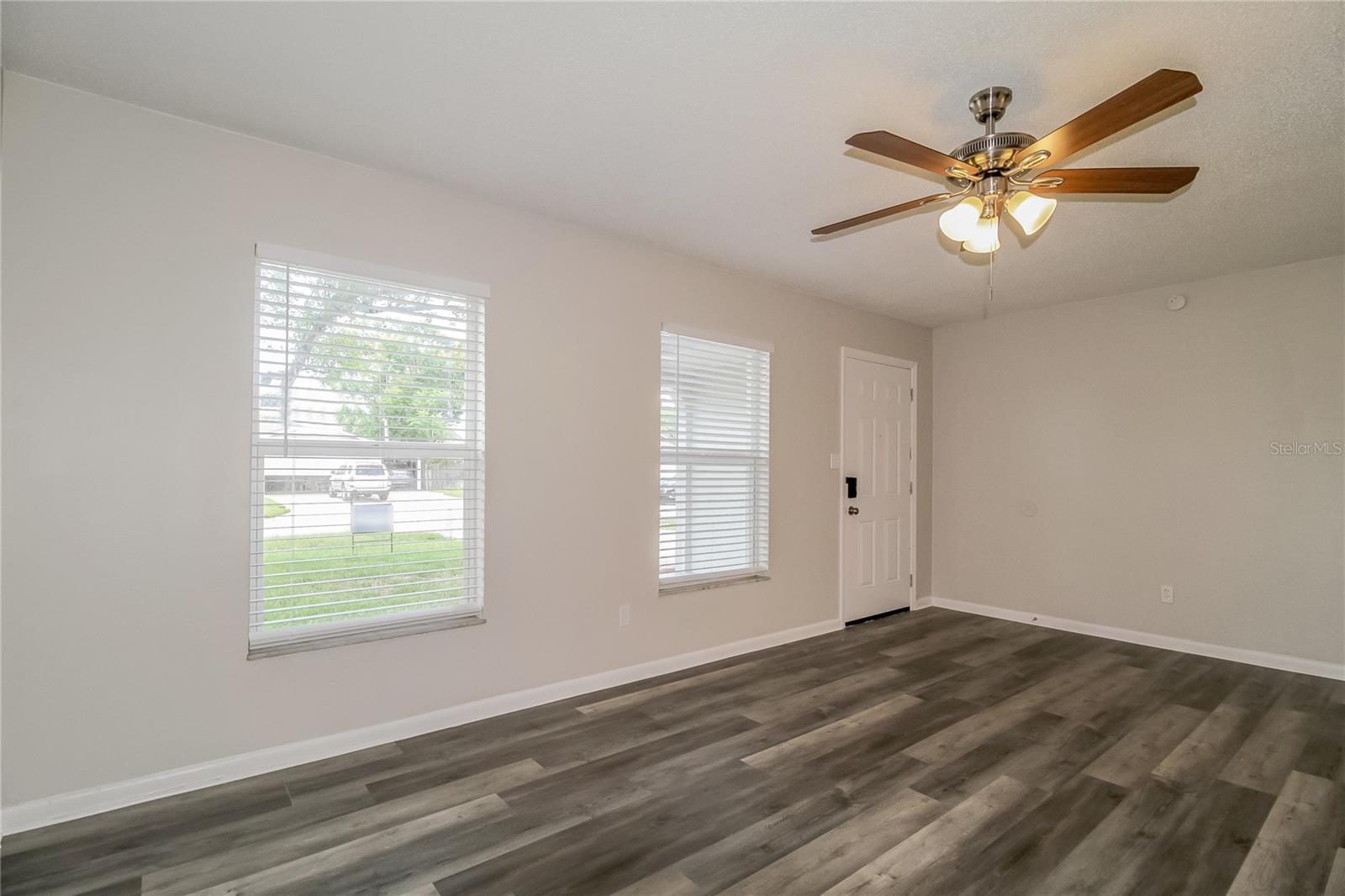 Image 3 of 16 For 216 Lochmond Drive