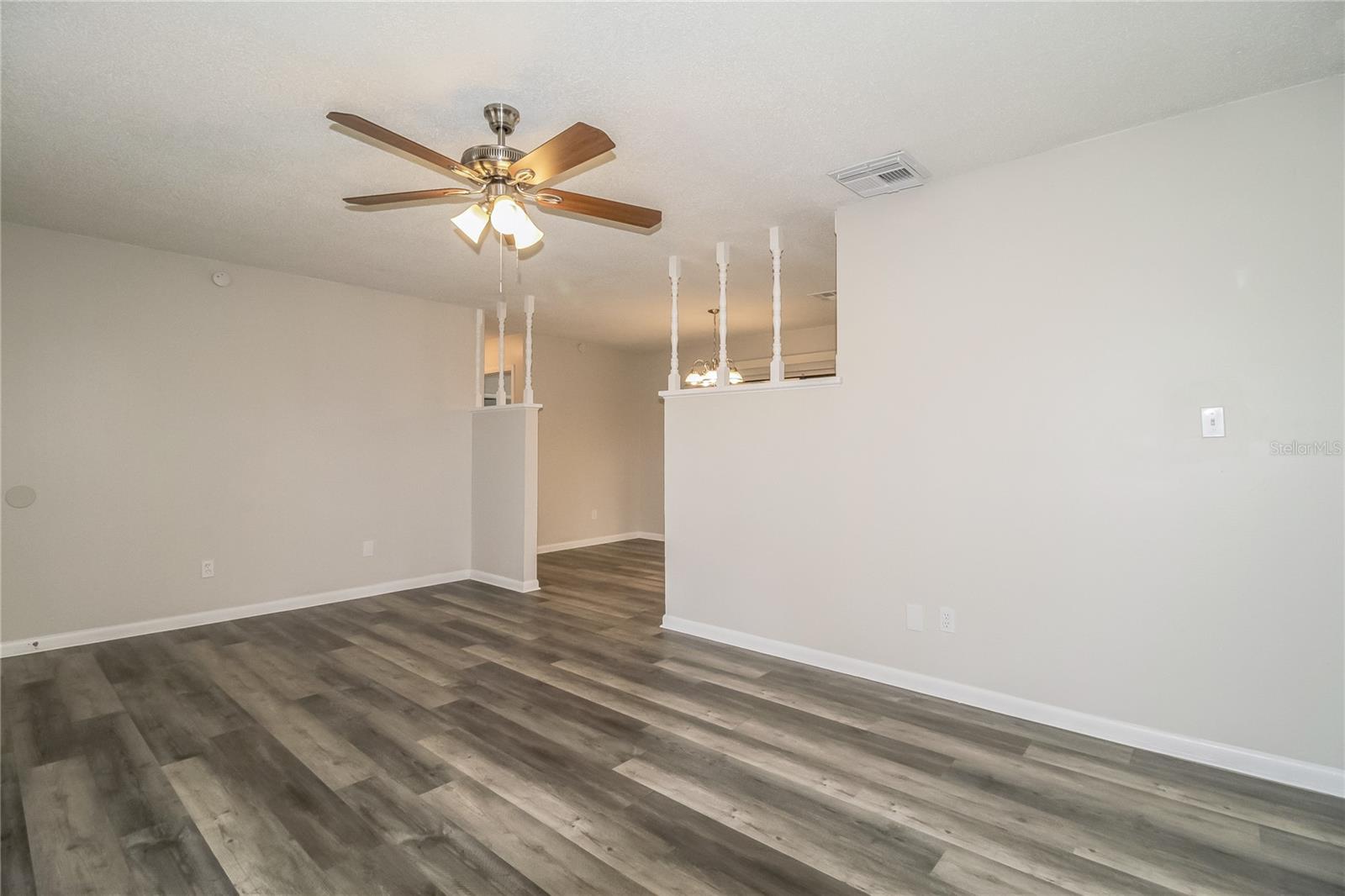 Image 4 of 16 For 216 Lochmond Drive