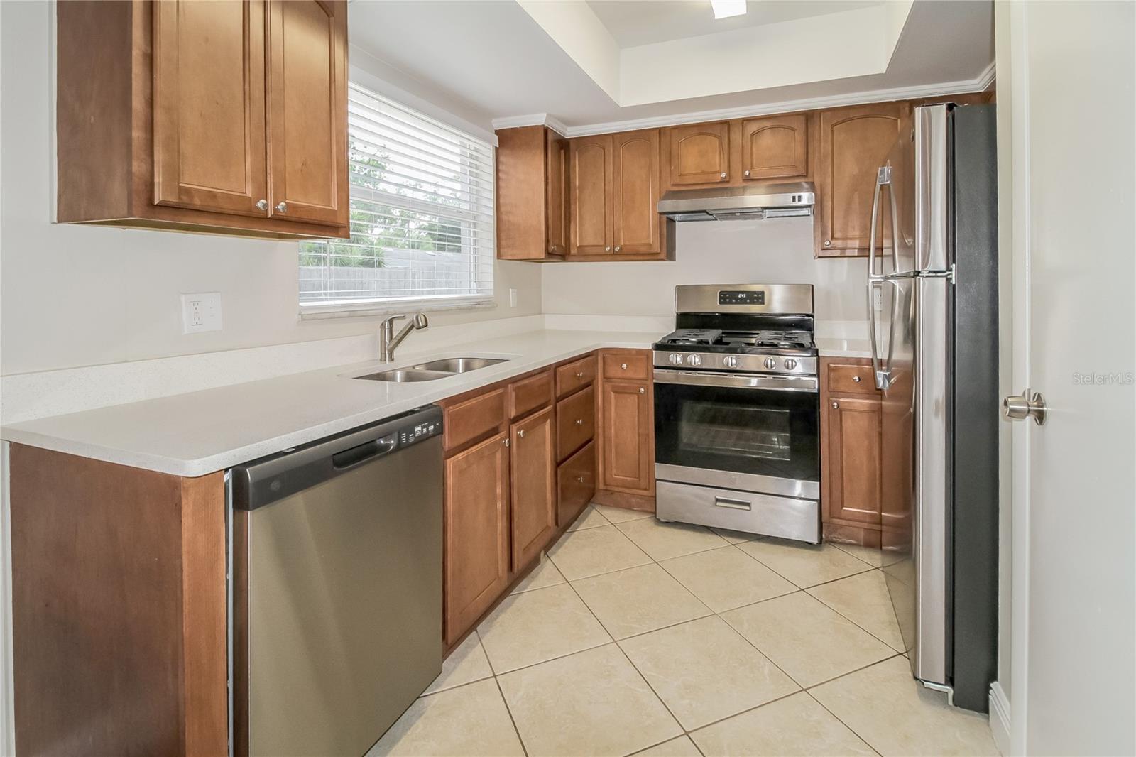 Image 5 of 16 For 216 Lochmond Drive