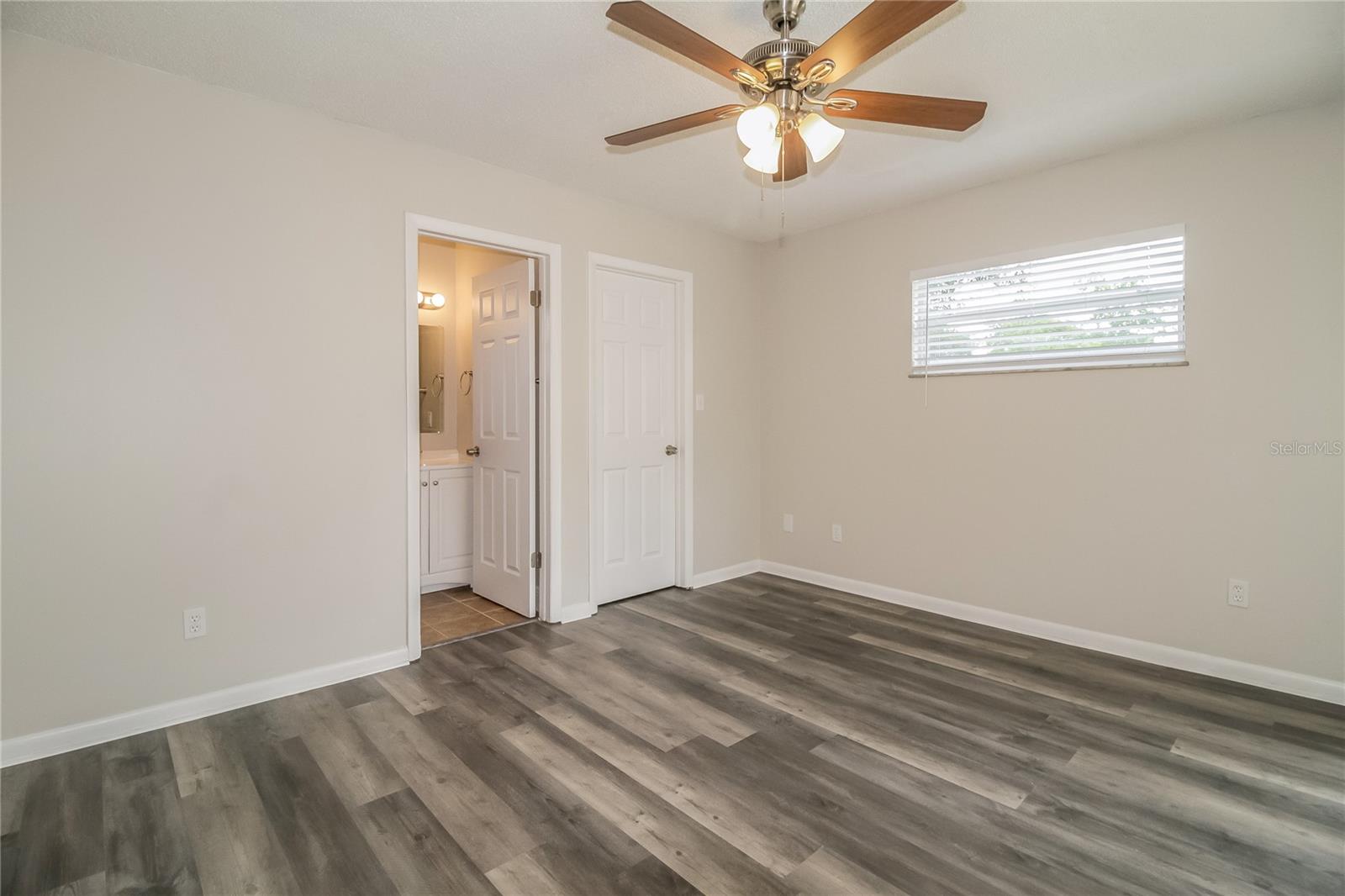 Image 8 of 16 For 216 Lochmond Drive