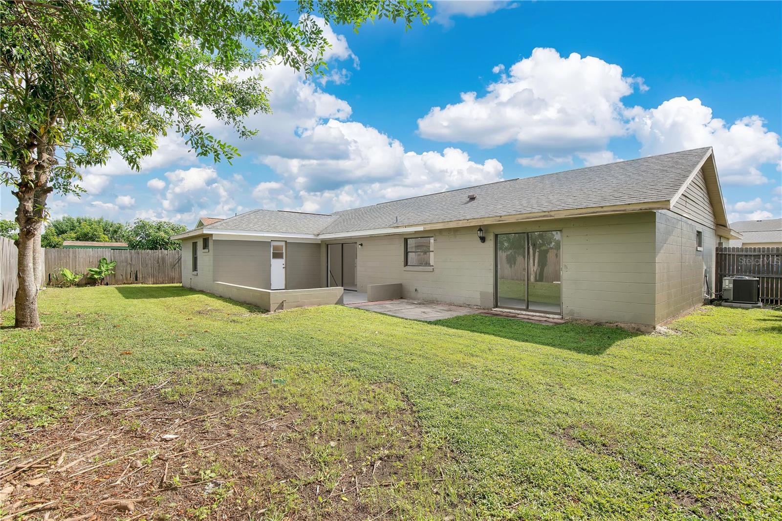Image 24 of 32 For 398 Buttonwood Drive
