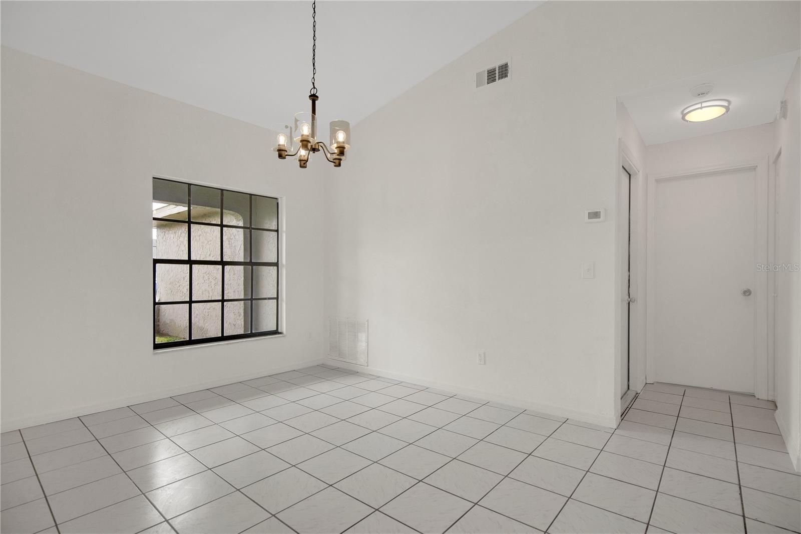 Image 5 of 32 For 398 Buttonwood Drive