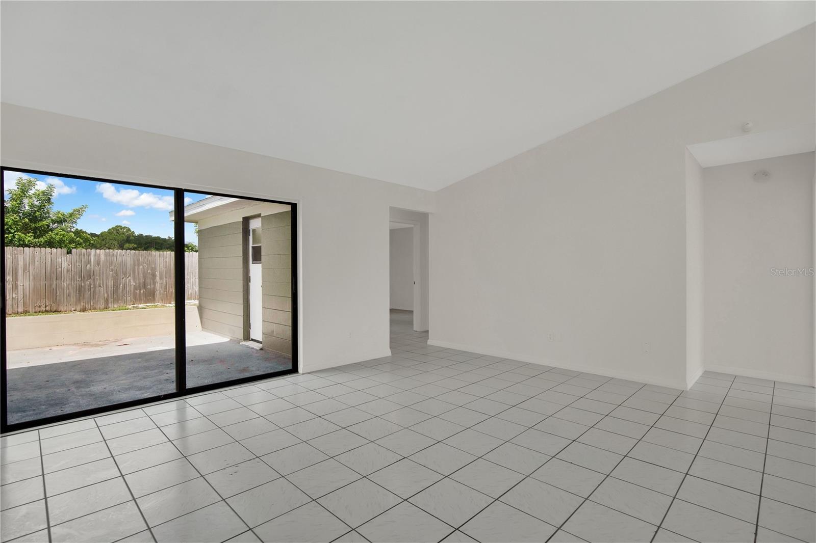 Image 8 of 32 For 398 Buttonwood Drive
