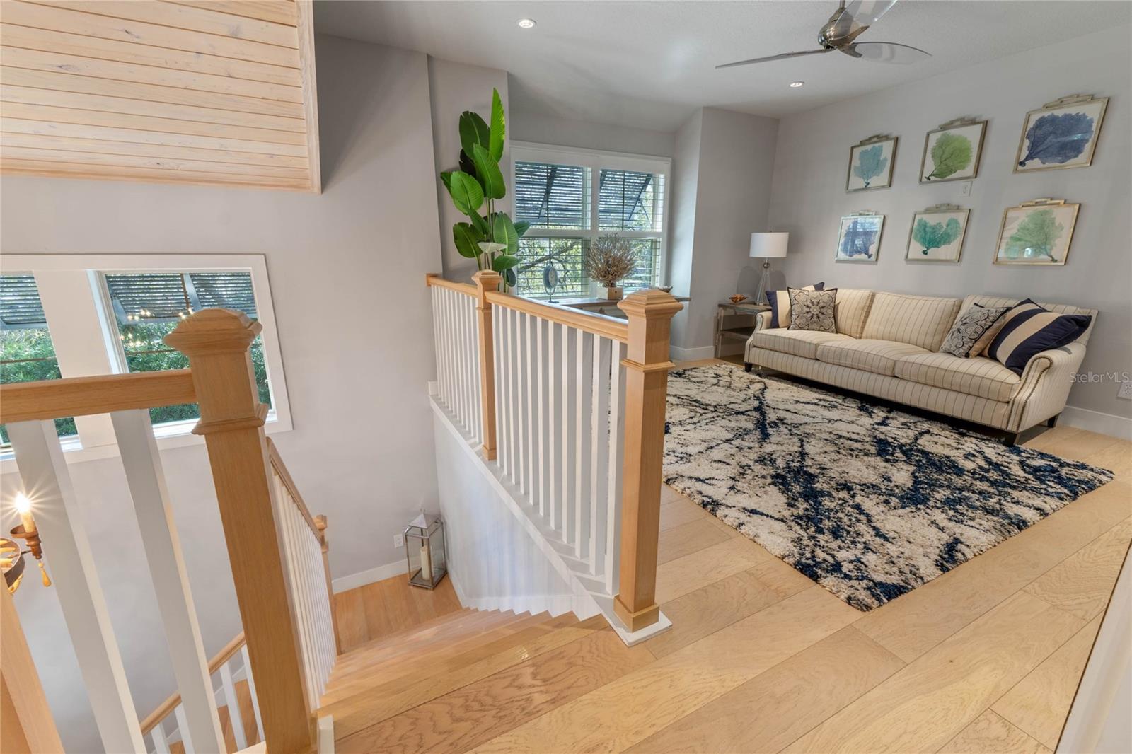 Image 18 of 97 For 1661 Hillcrest Avenue