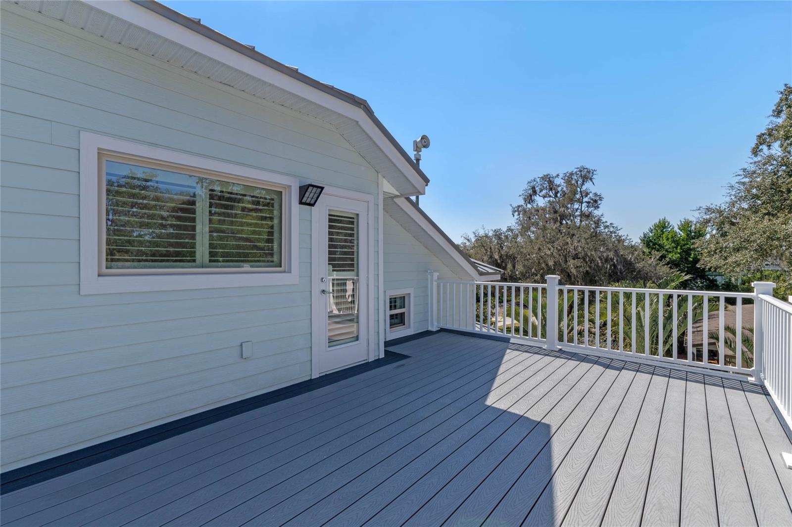 Image 62 of 97 For 1661 Hillcrest Avenue