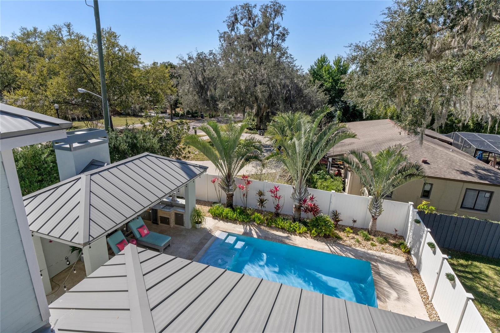 Image 63 of 97 For 1661 Hillcrest Avenue