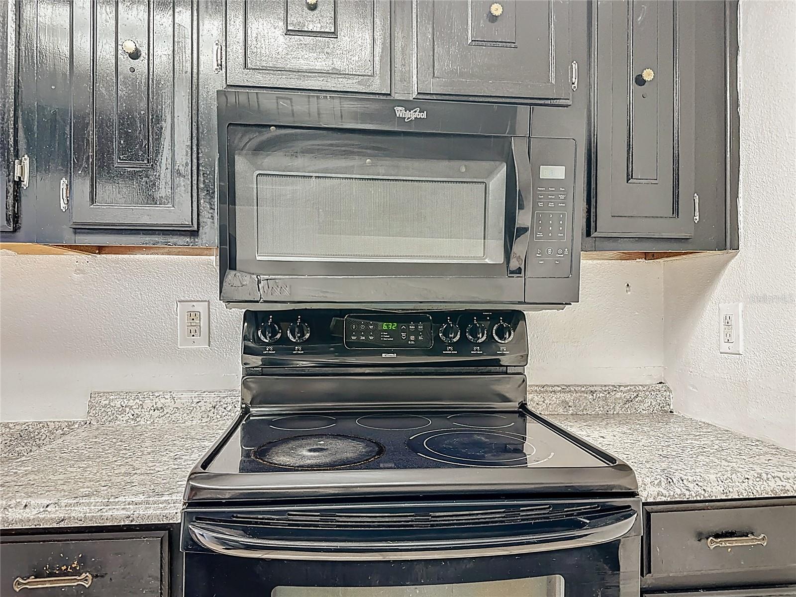 Image 10 of 47 For 5977 Village Circle South  #ge
