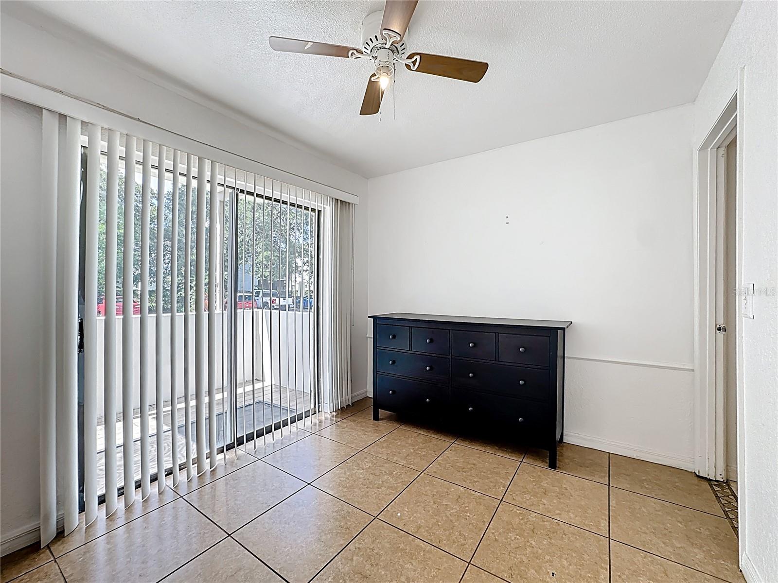 Image 23 of 47 For 5977 Village Circle South  #ge