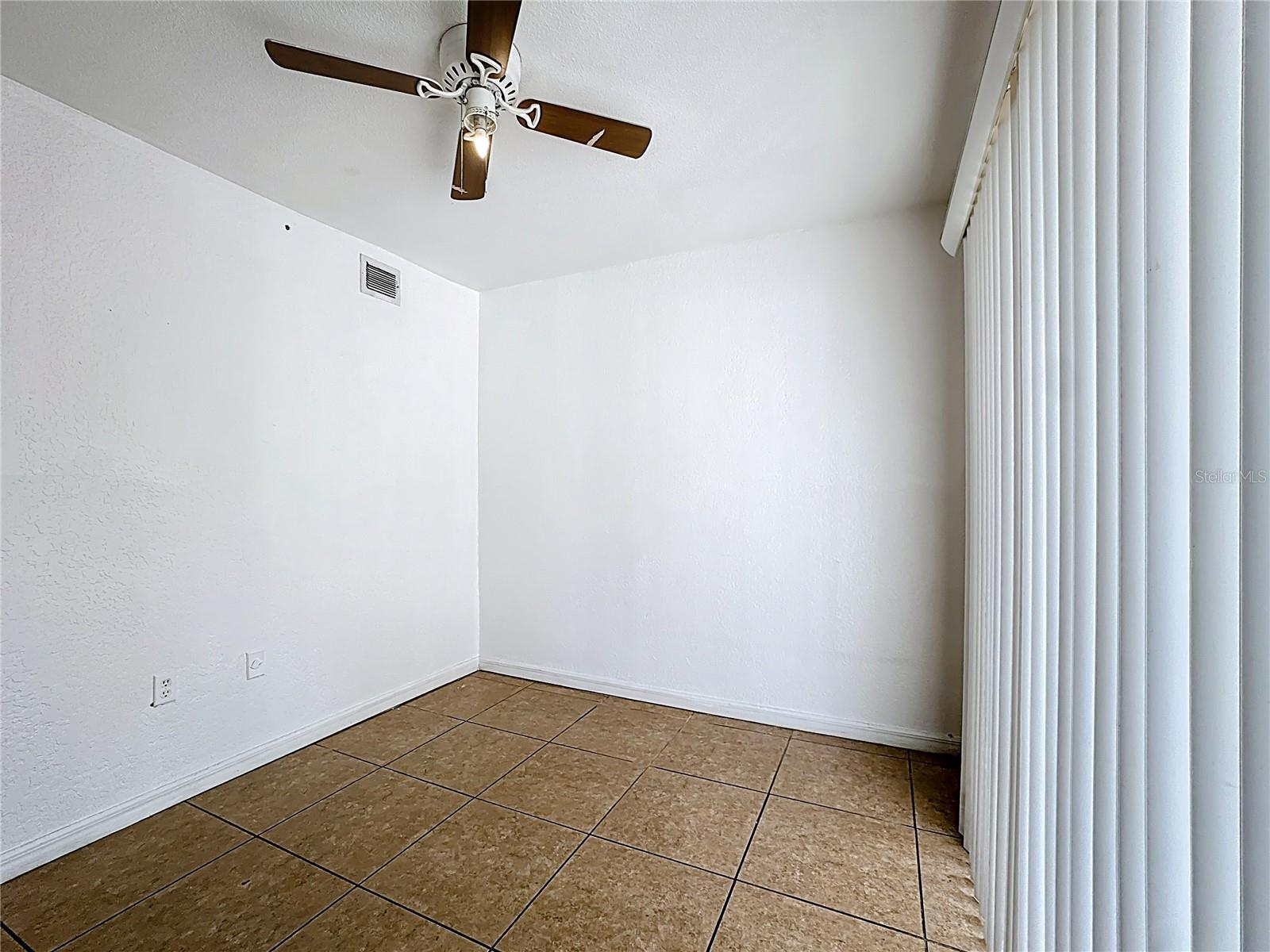 Image 25 of 47 For 5977 Village Circle South  #ge