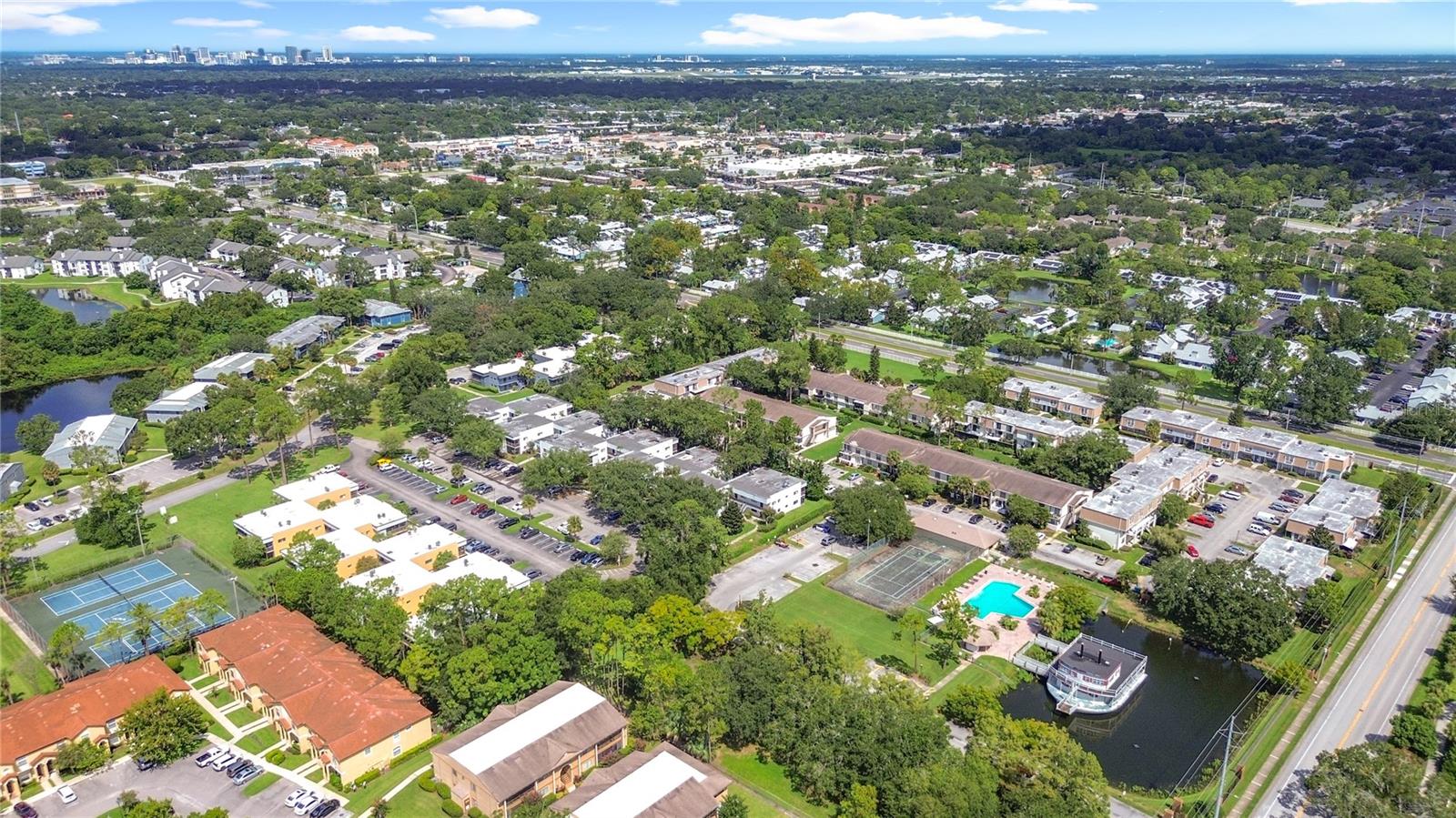Image 37 of 47 For 5977 Village Circle South  #ge