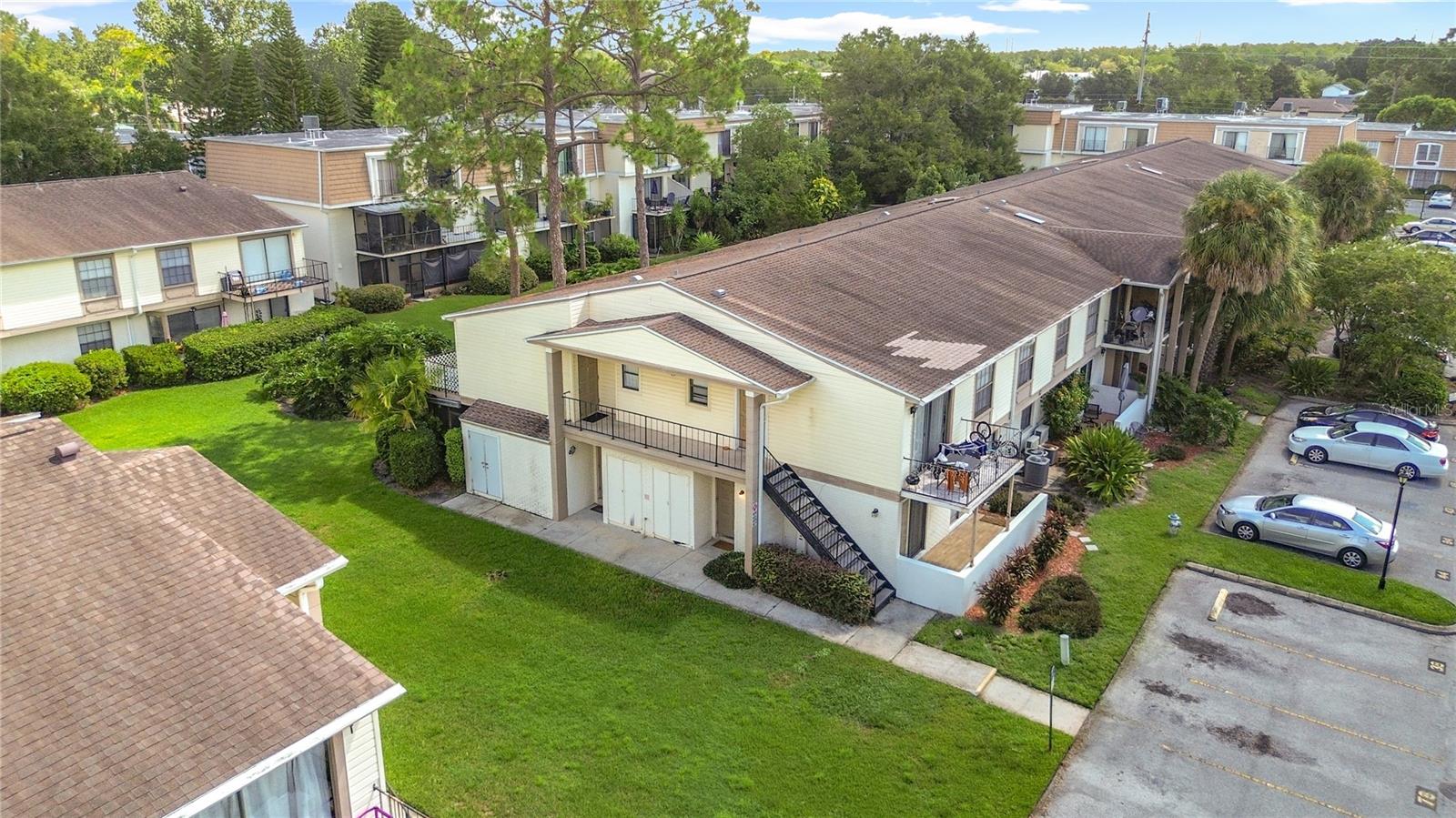 Image 4 of 47 For 5977 Village Circle South  #ge