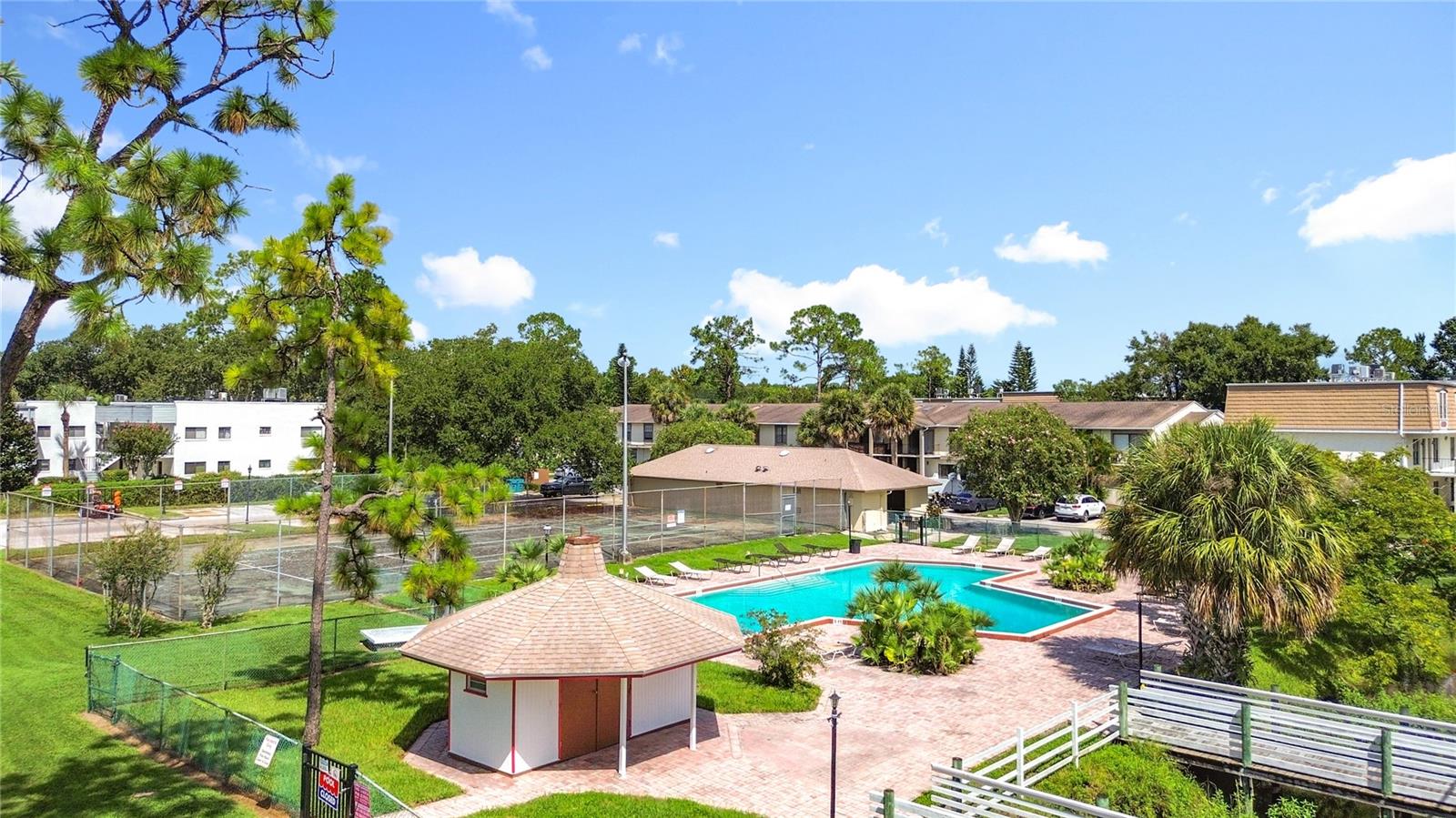 Image 41 of 47 For 5977 Village Circle South  #ge
