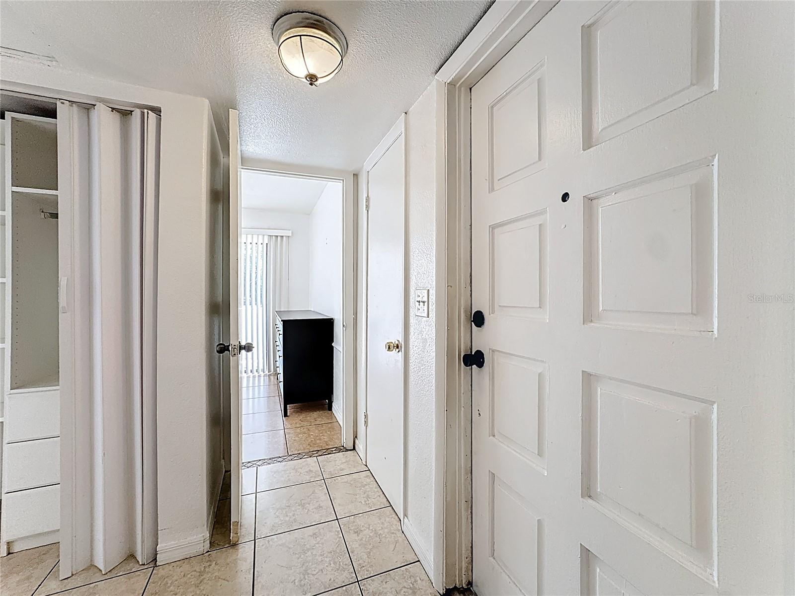 Image 7 of 47 For 5977 Village Circle South  #ge
