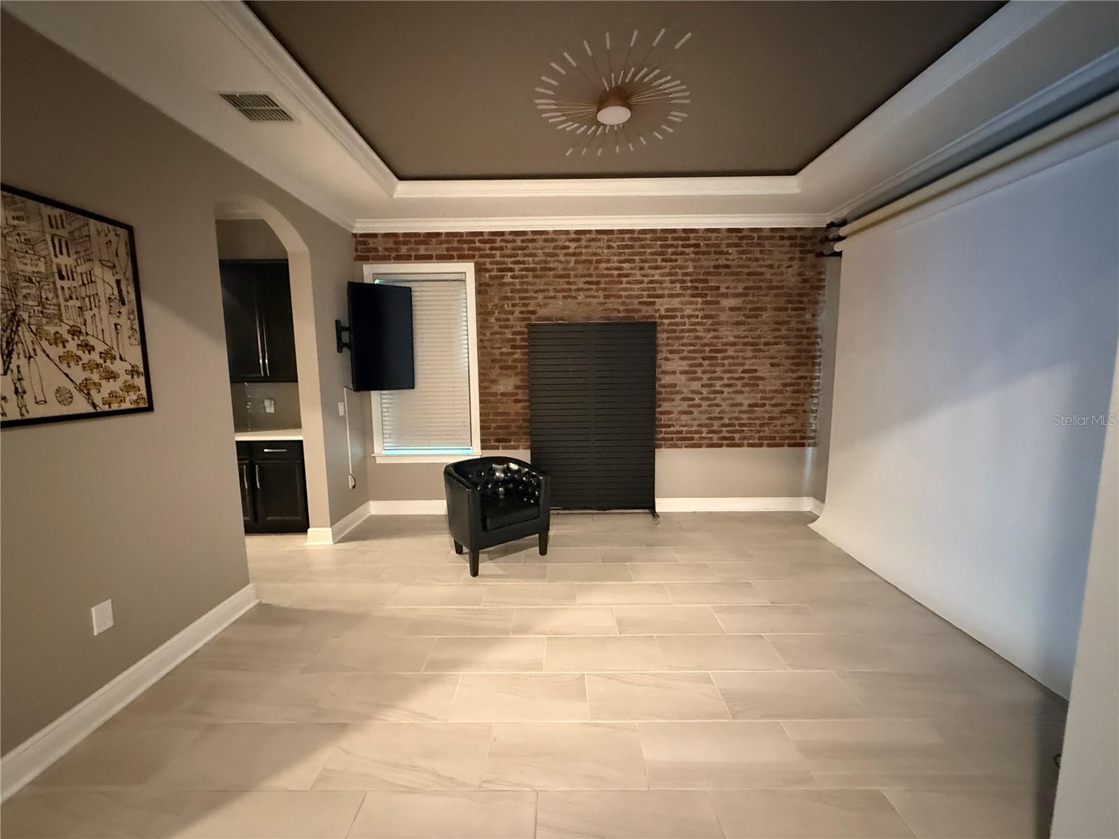 Image 4 of 39 For 9225 Holliston Creek Place
