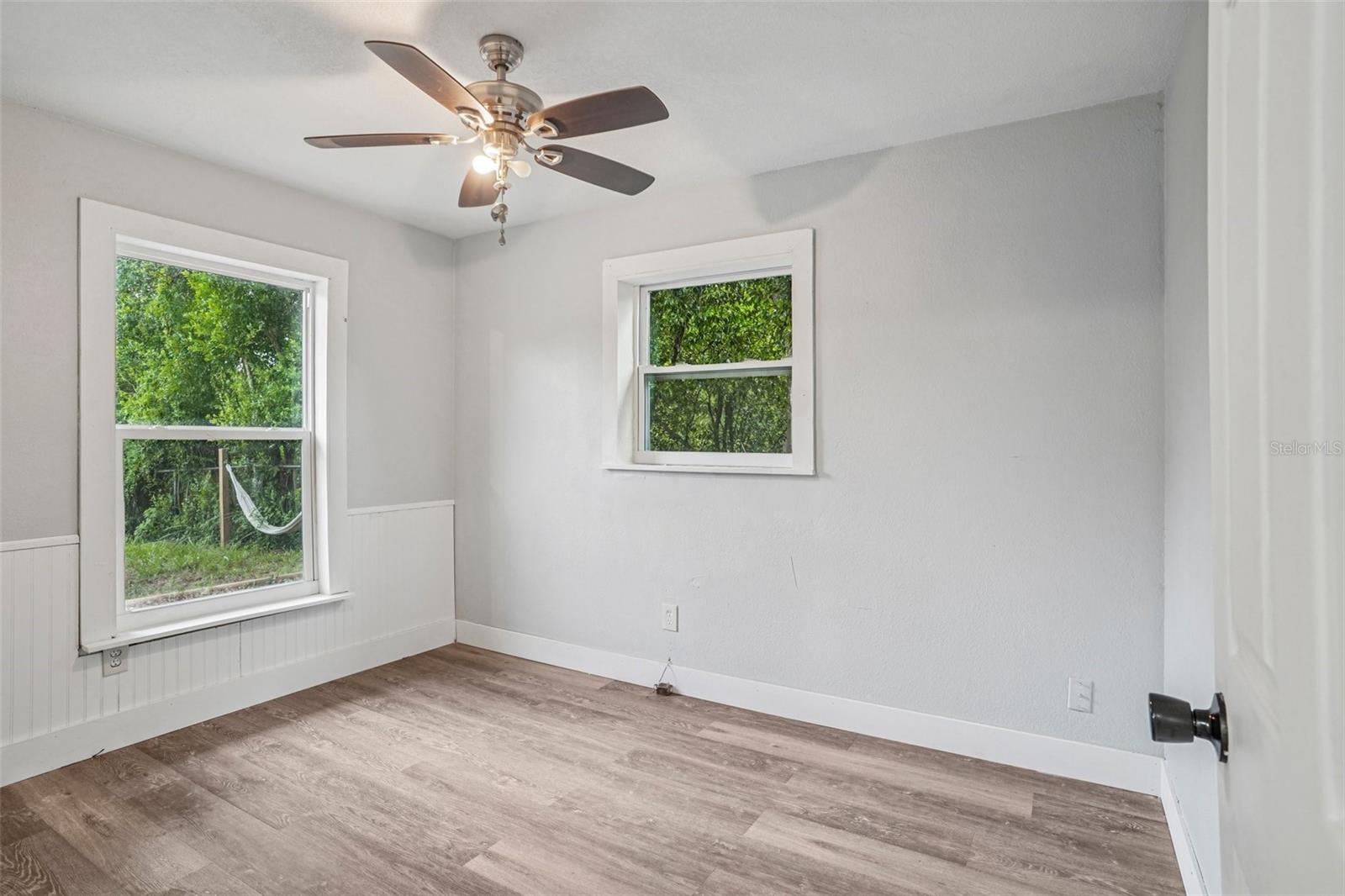 Image 33 of 68 For 221 Devon Avenue