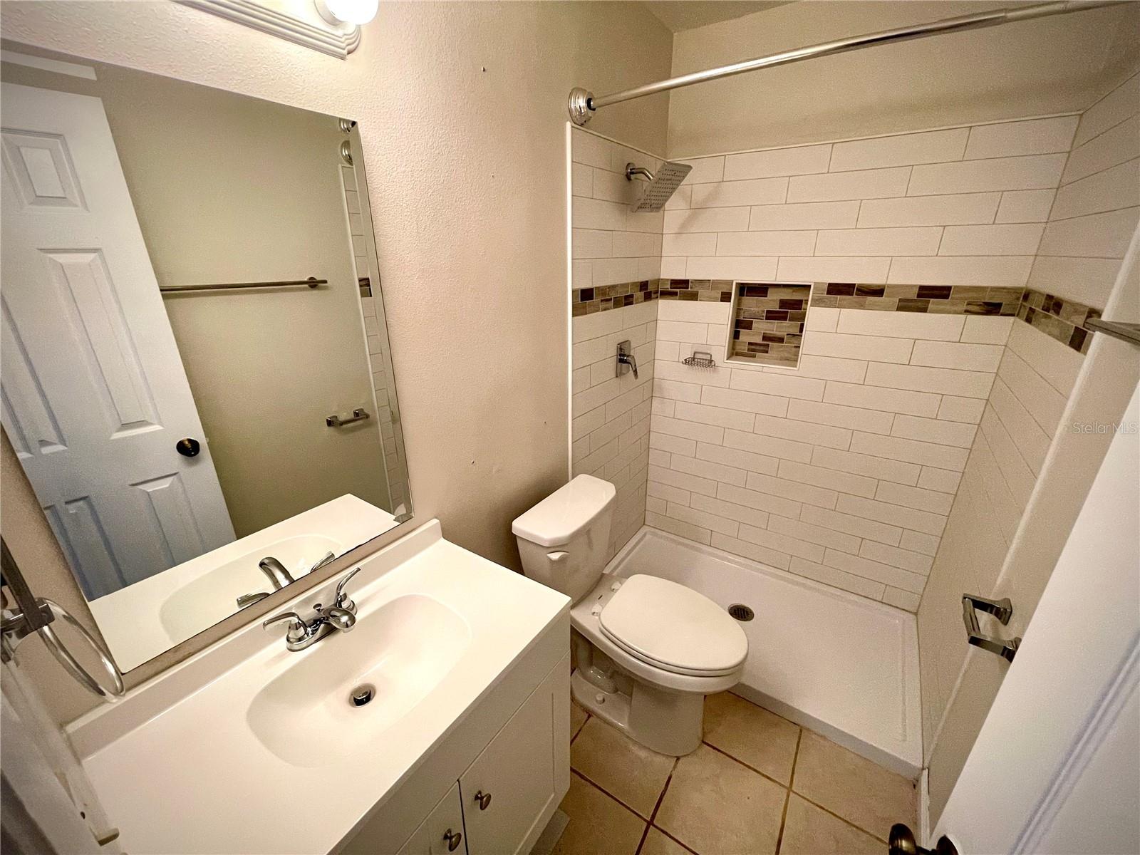 Image 13 of 14 For 610 Casa Park Court A