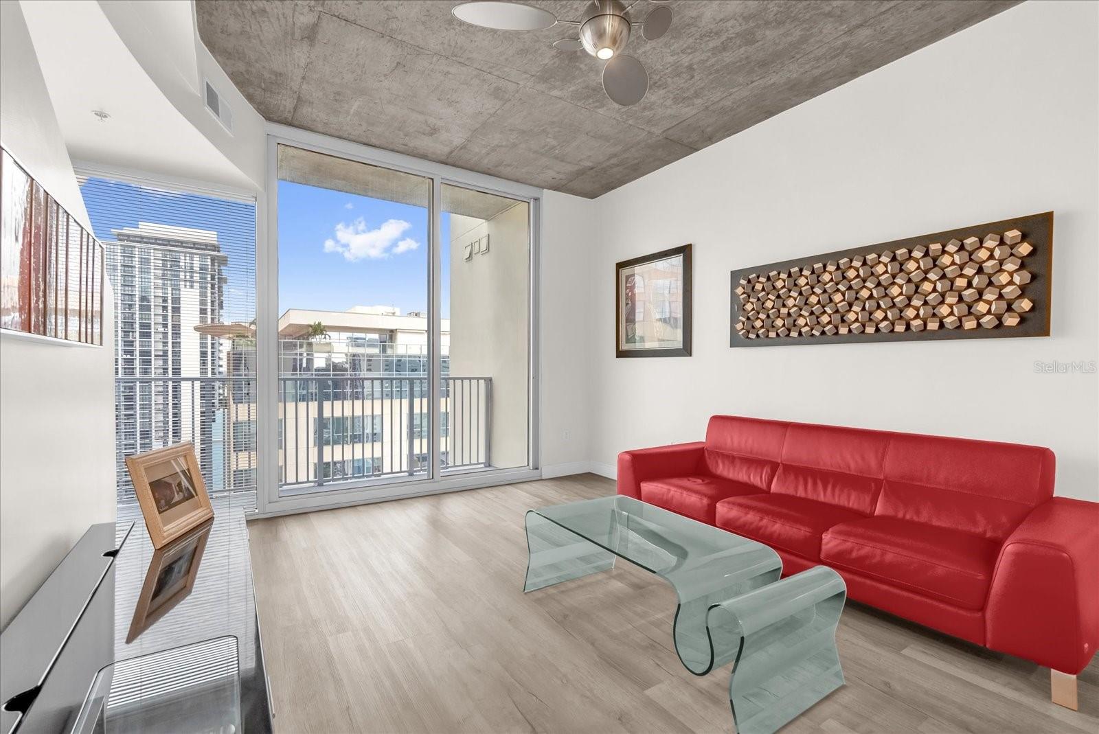 Image 14 of 25 For 155 Court Avenue 1614