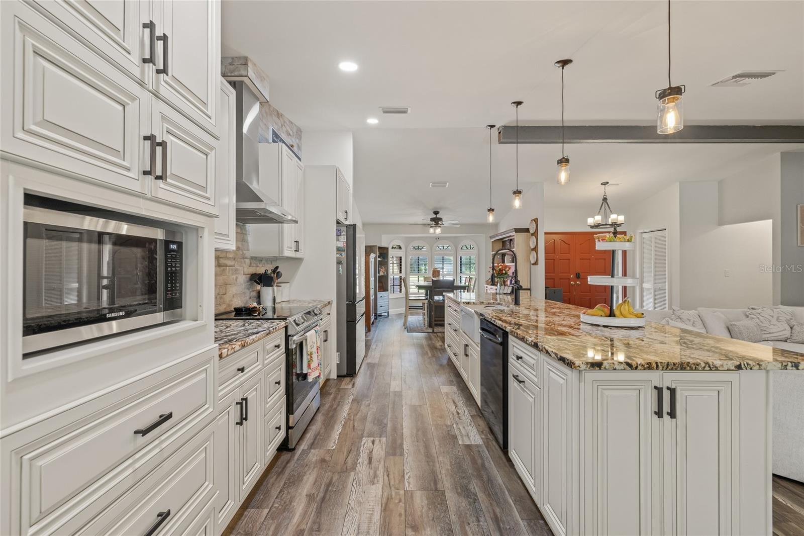 Image 12 of 55 For 10116 Cherryhill Place
